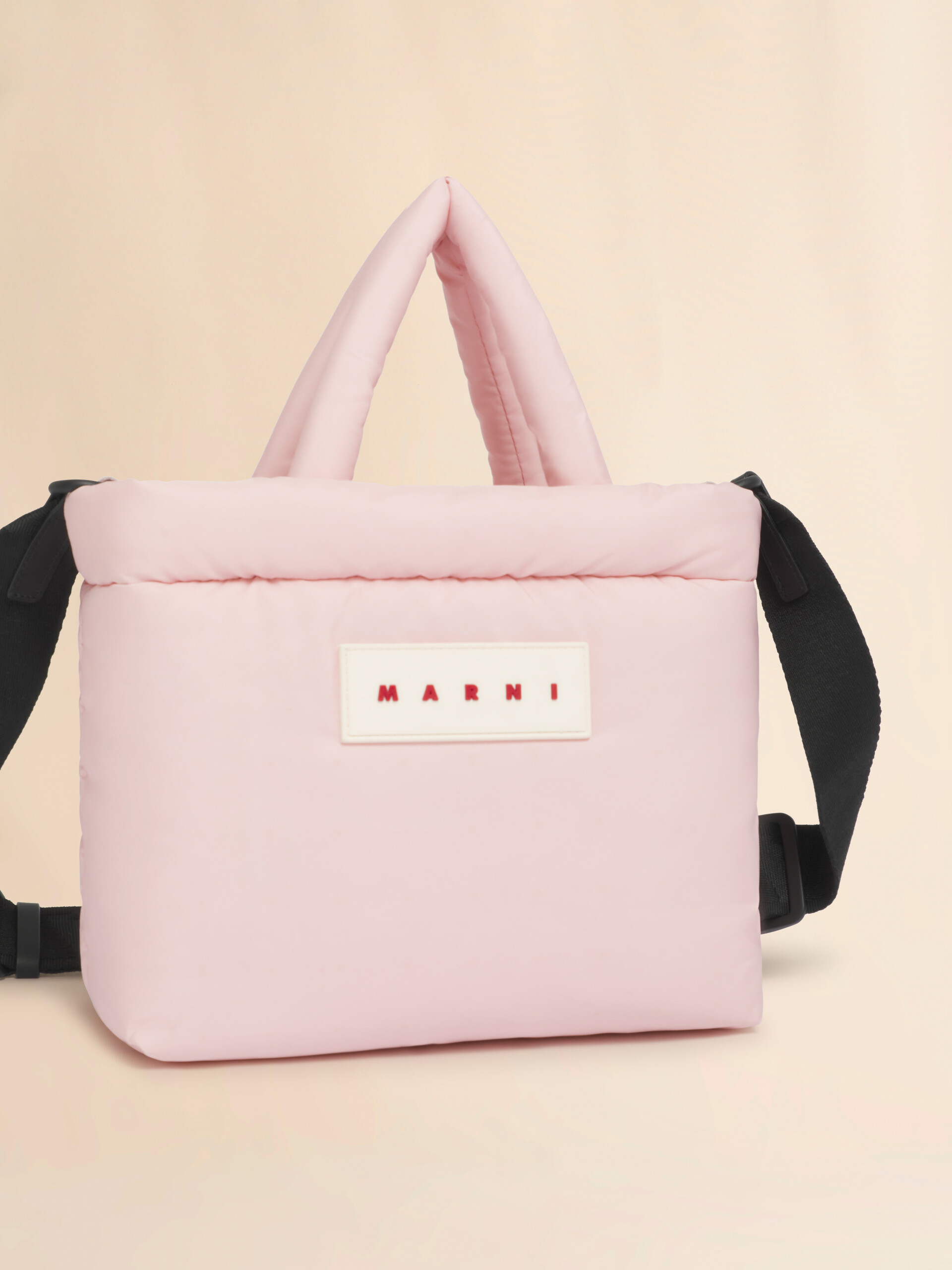 ブラック Puff E/W トートバッグ - ハンドバッグ - Image 5