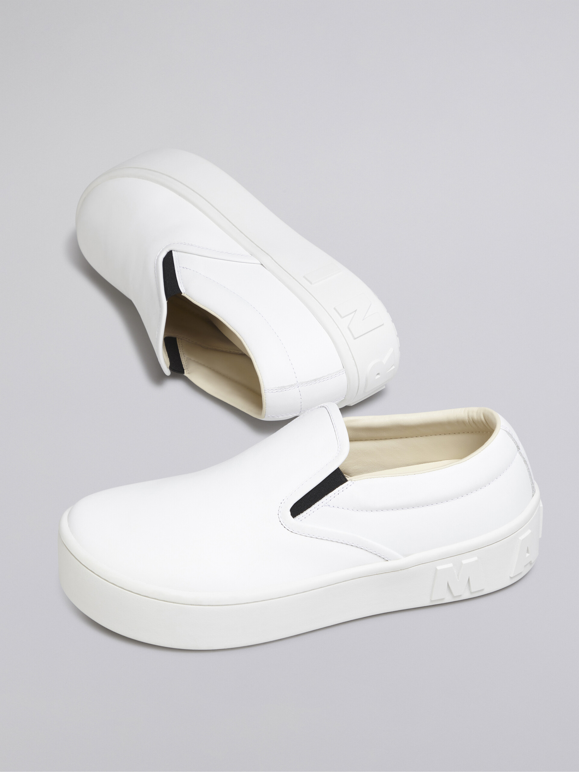 Scarpa Slip-on Clarks Layton Step Pelle Bianca