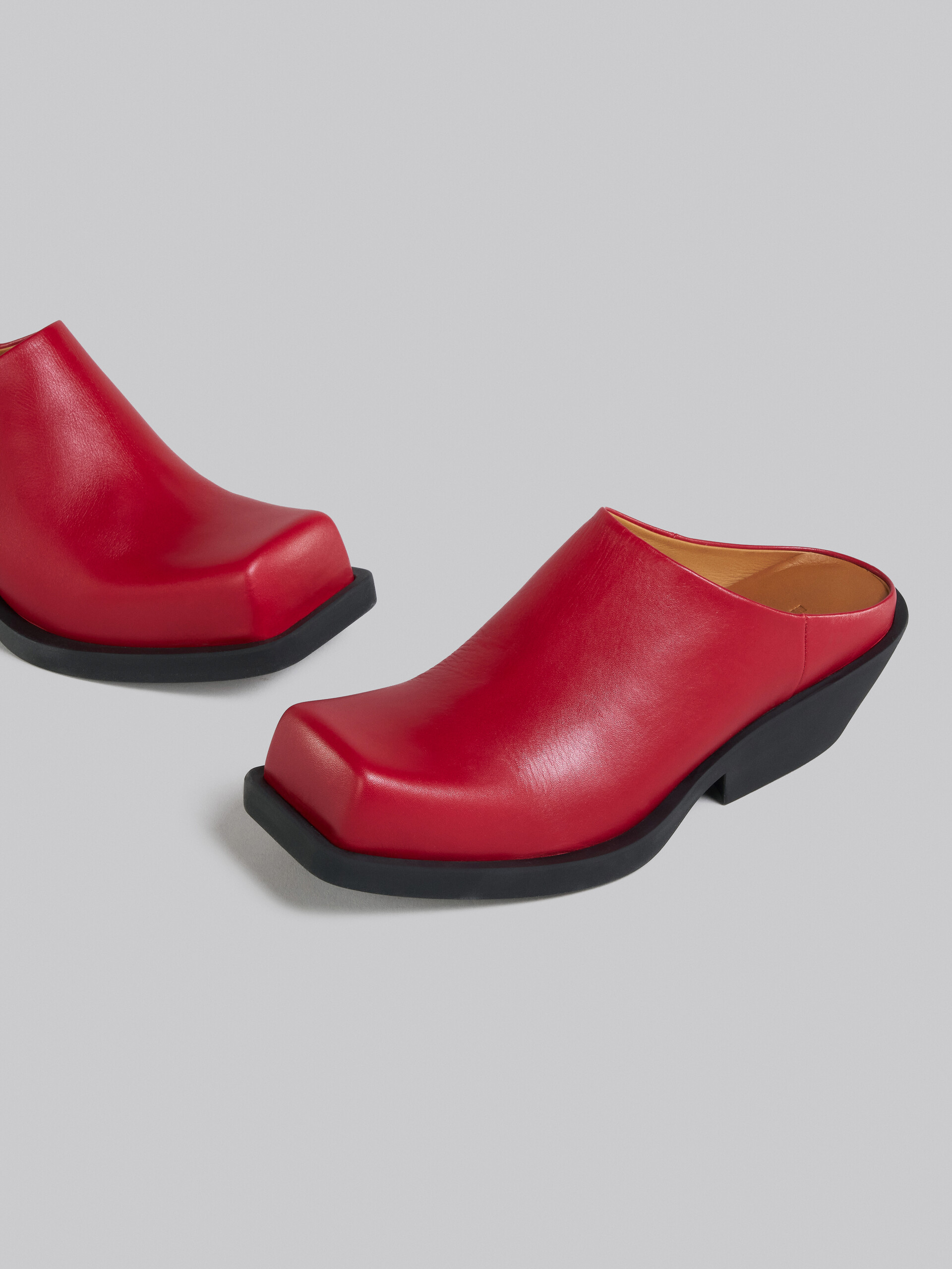 Red leather sabot - Clogs - Image 5