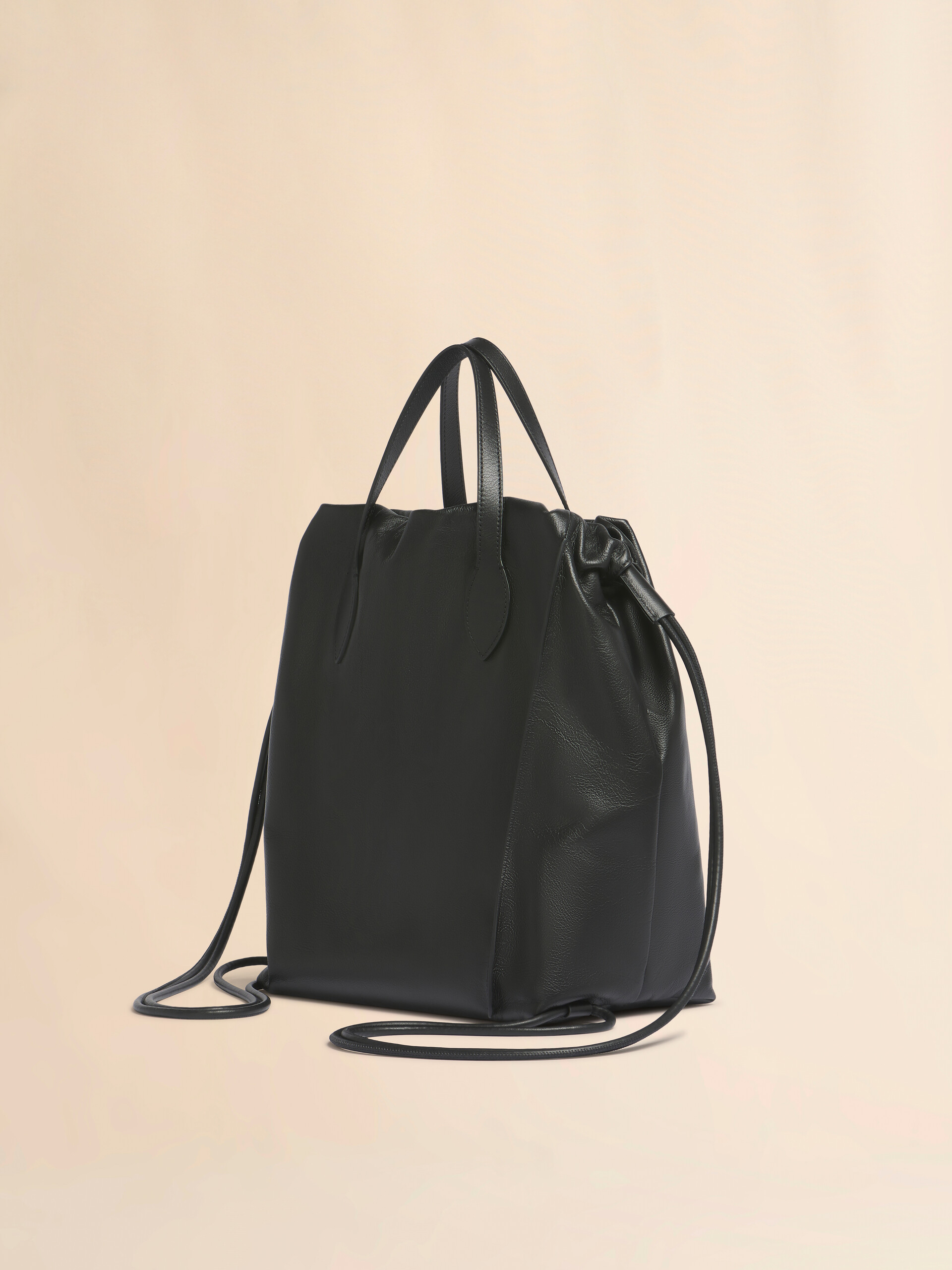 Black leather Scrunchie backpack - Backpacks - Image 3