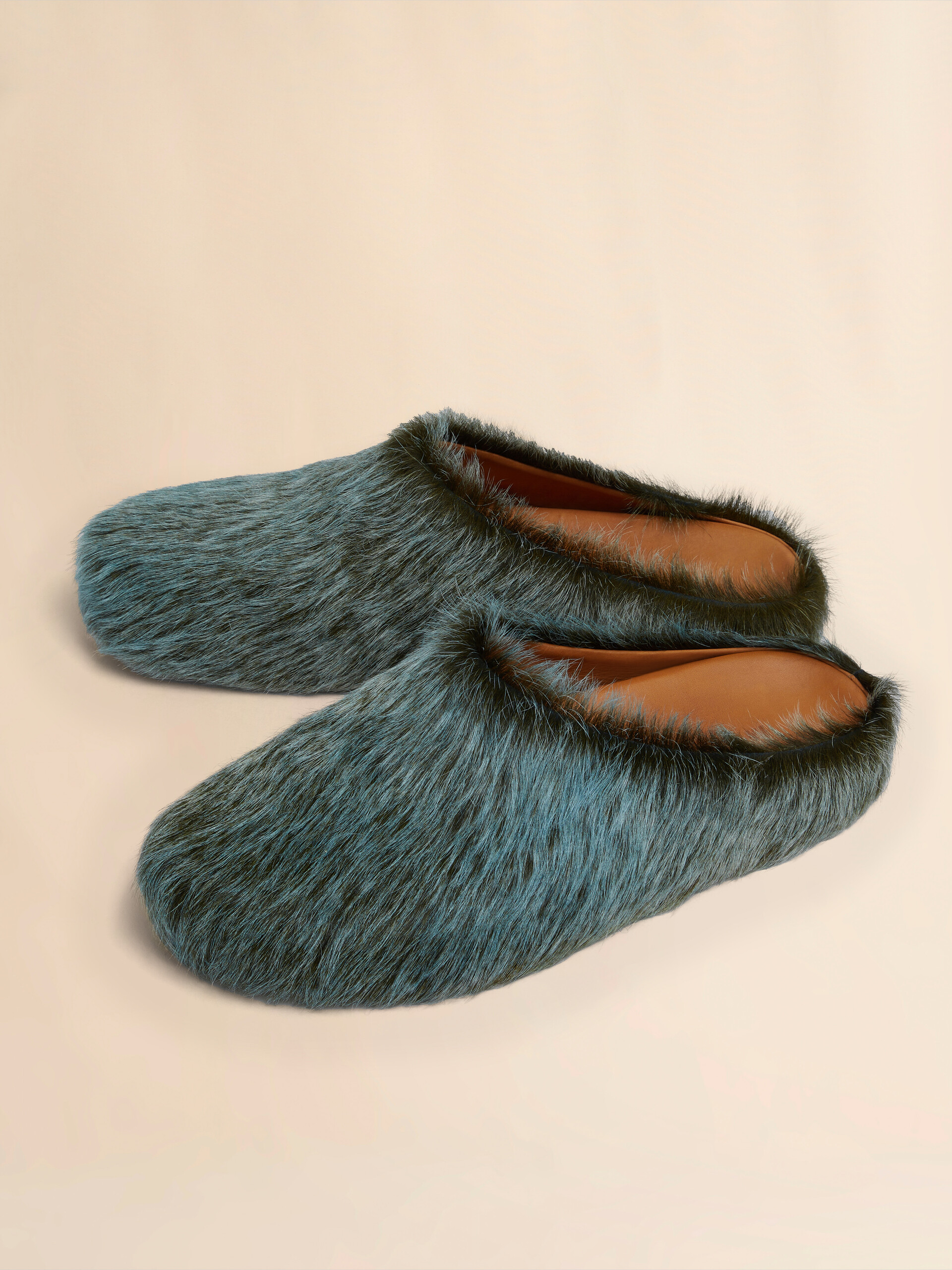 Blue-grey long hair calfskin Fussbett sabot - Clogs - Image 5