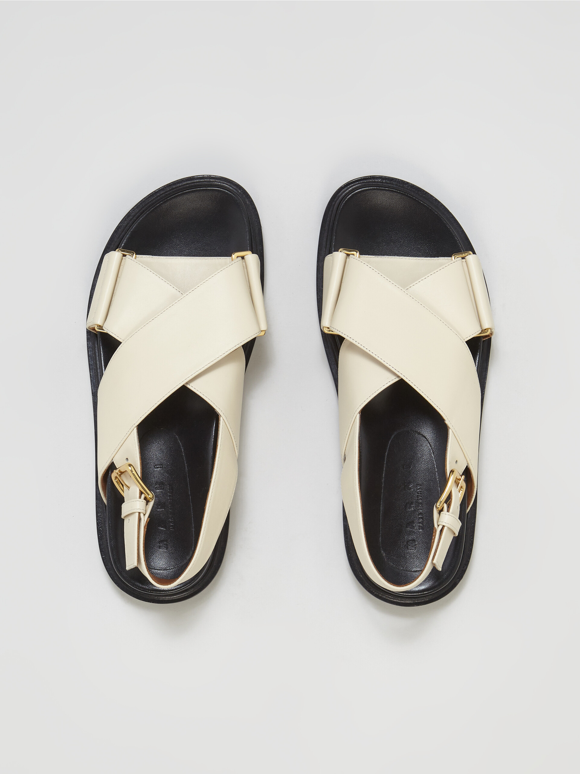 White smooth calf leather fussbett - Sandals - Image 4