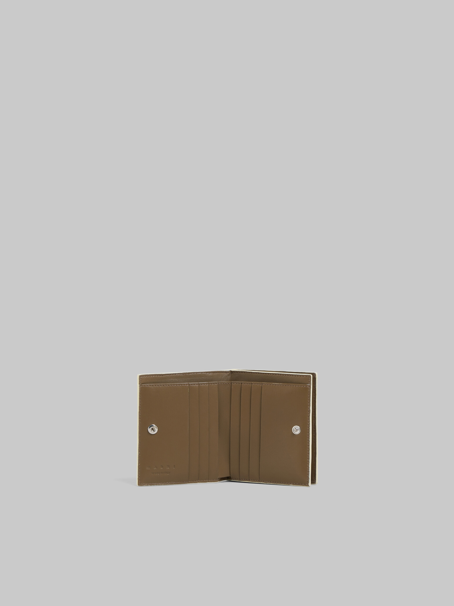 Portafoglio bi-fold in pelle nera con zip e impunture Marni - Portafogli - Image 2