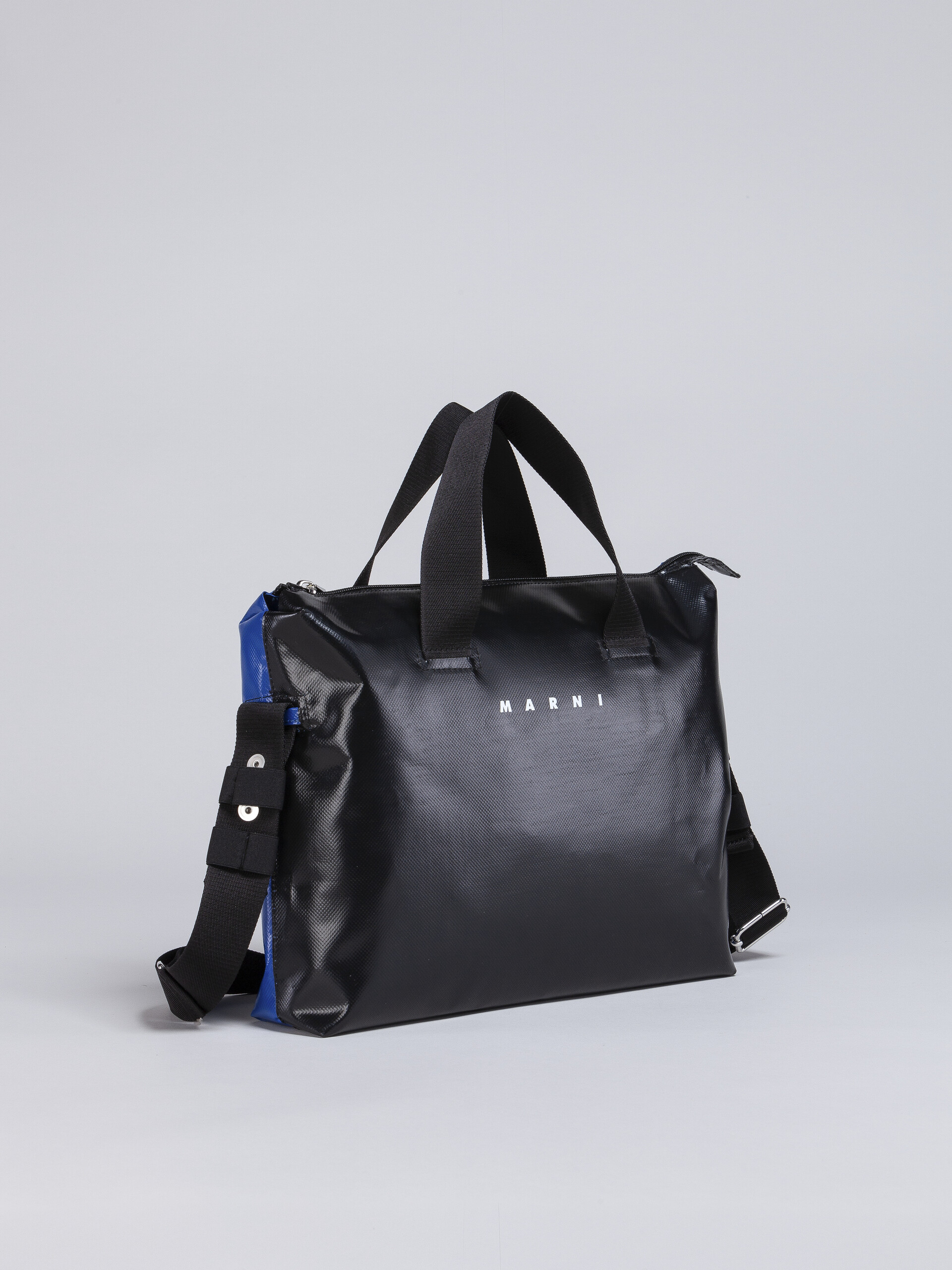 Zweifarbige, schwarze und blaue TRIBECA PVC-Tasche - Handtaschen - Image 6