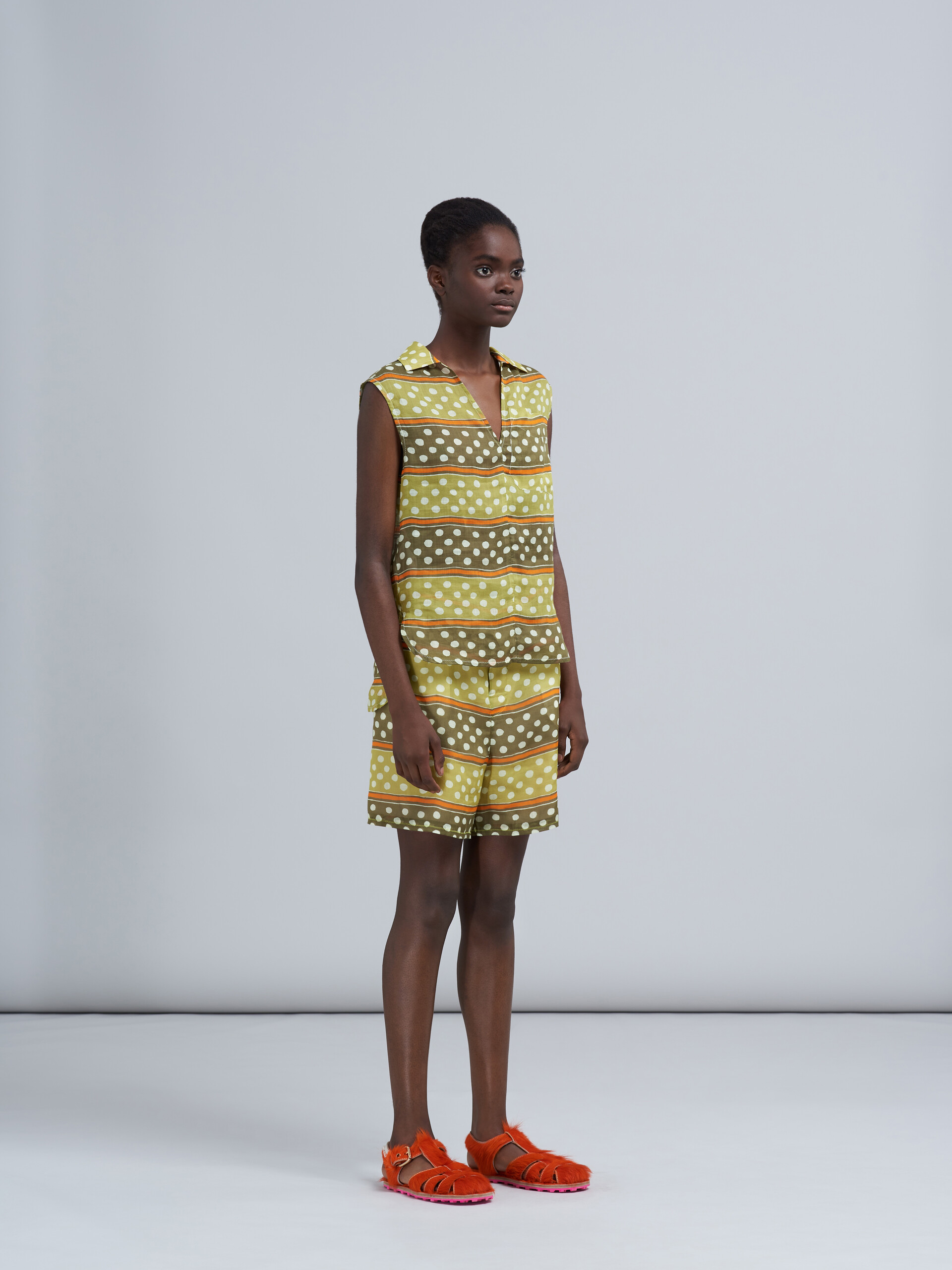 Bermuda-Shorts aus Ramie mit Dot & Stripe-Print - Hosen - Image 5