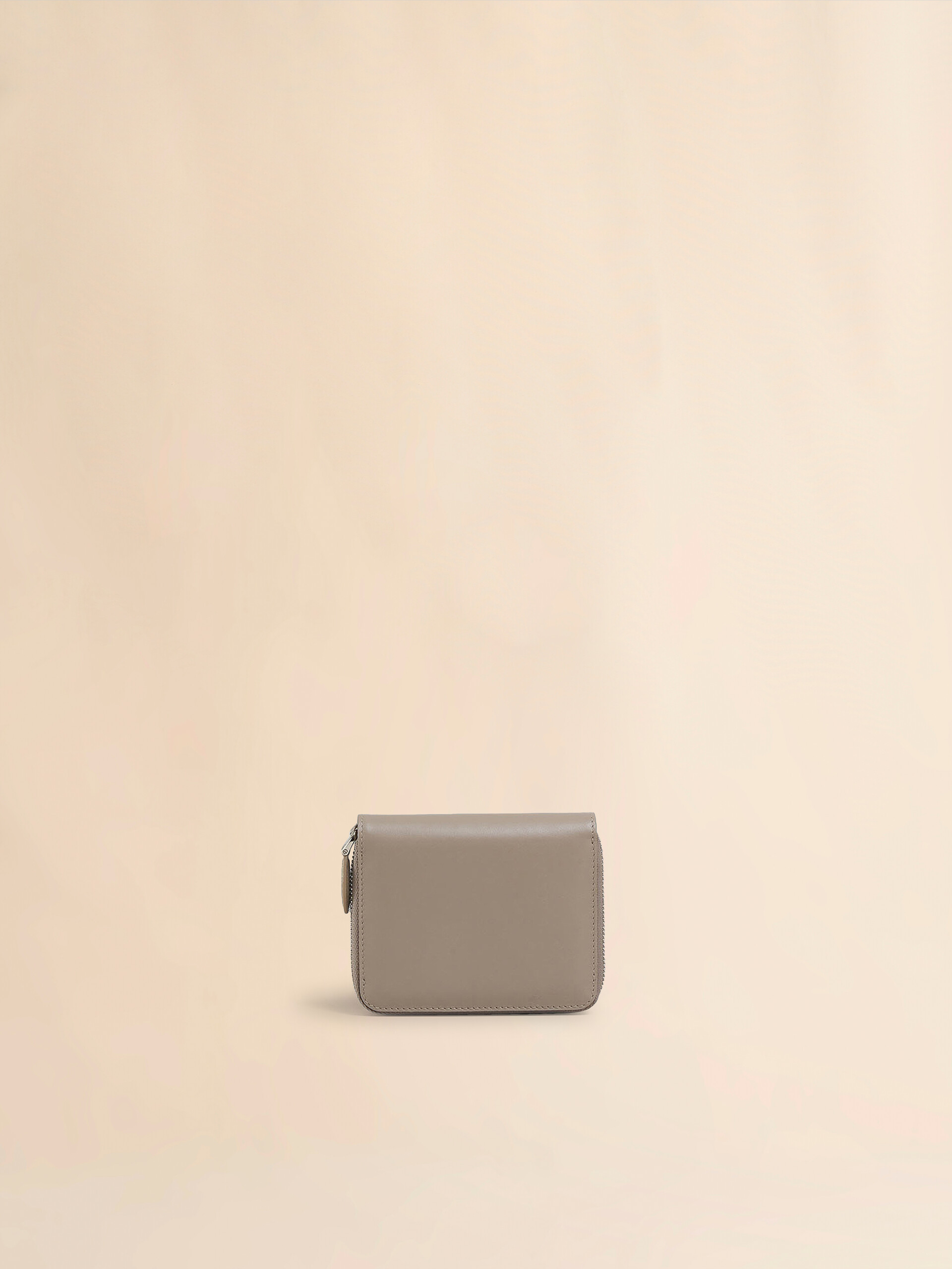 Black leather zip-around compact wallet with raised Marni logo - Wallets - Image 3
