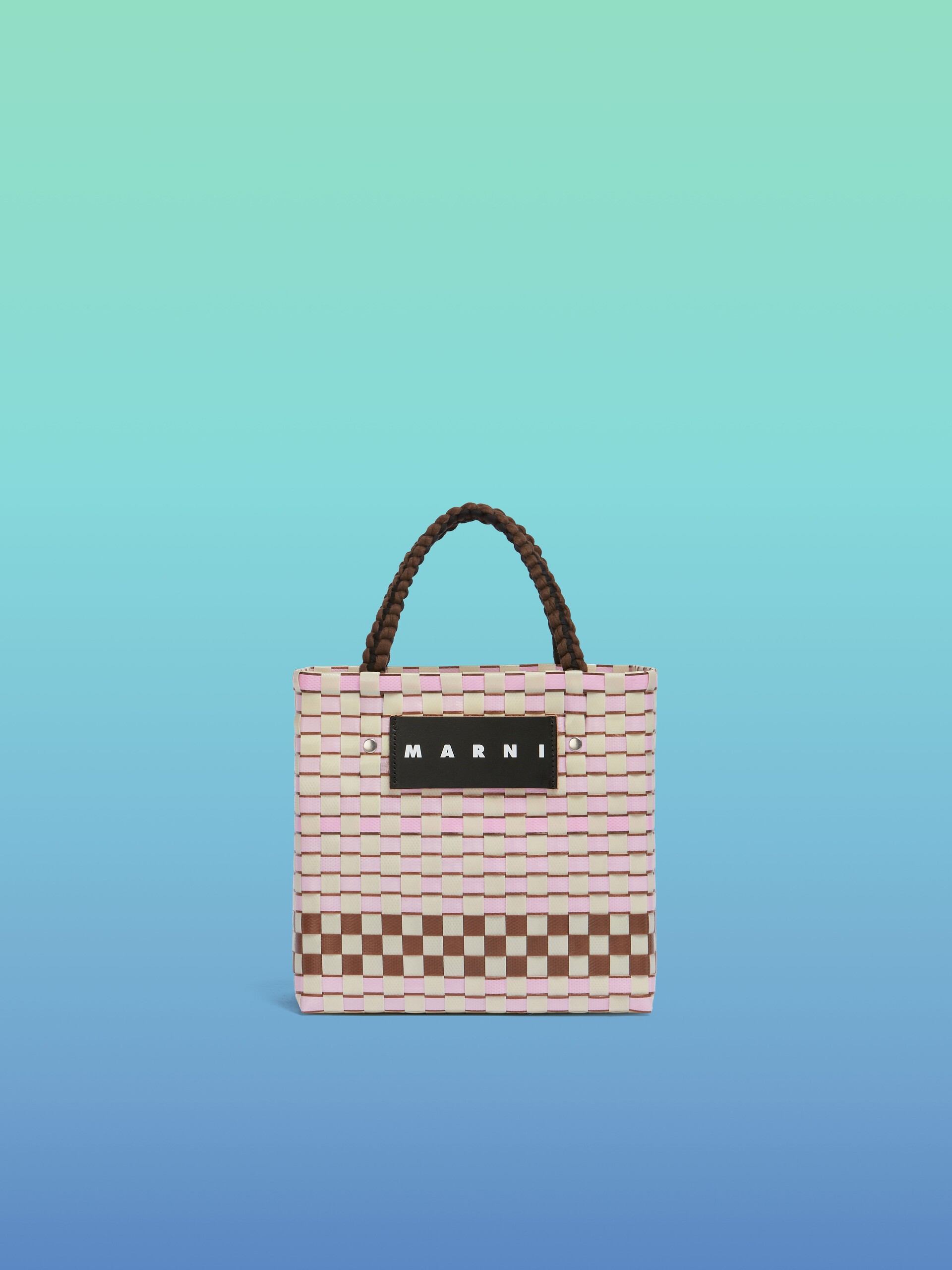 ブラウン