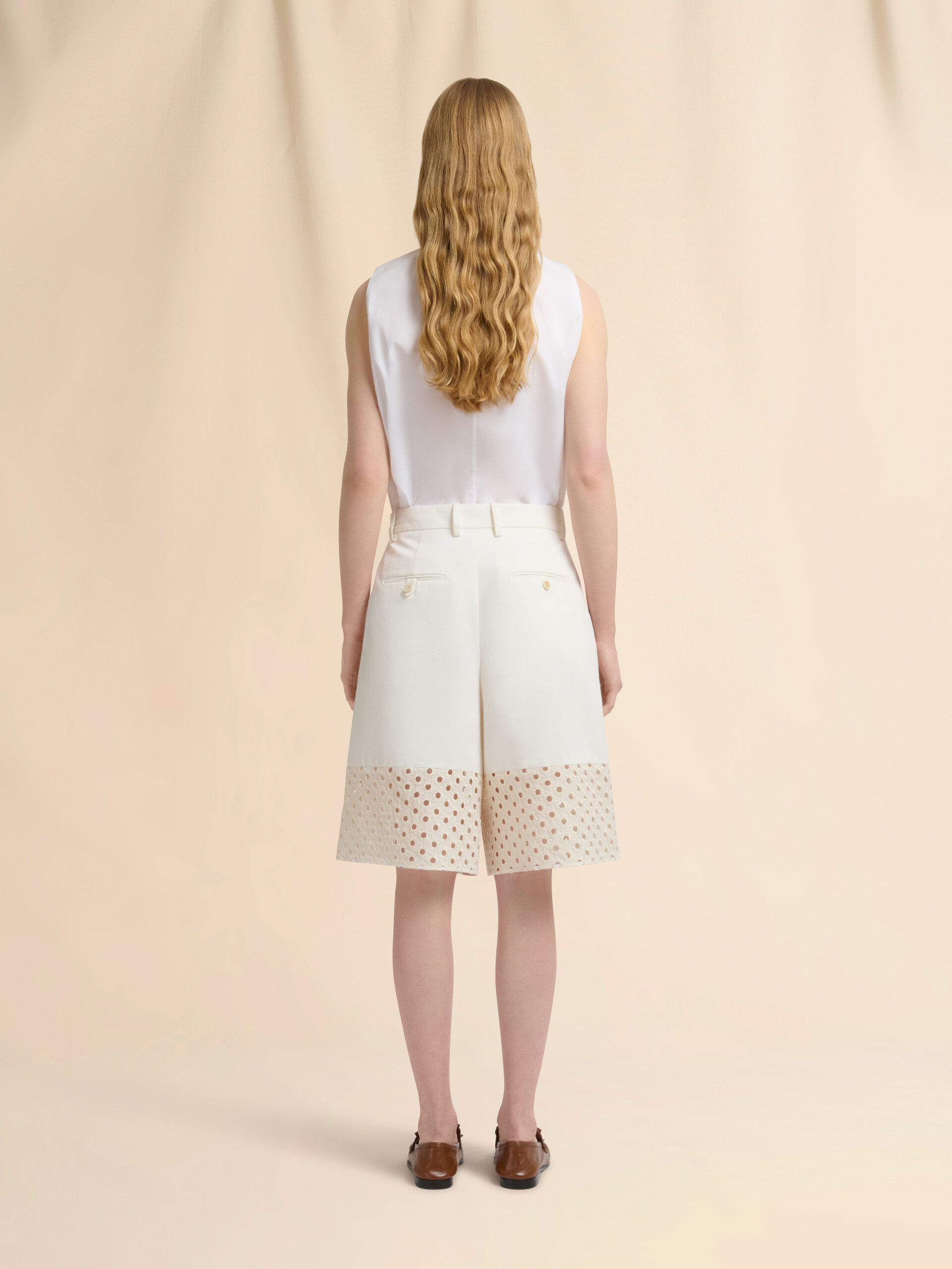White gabardine shorts with broderie anglaise panels - Pants - Image 3