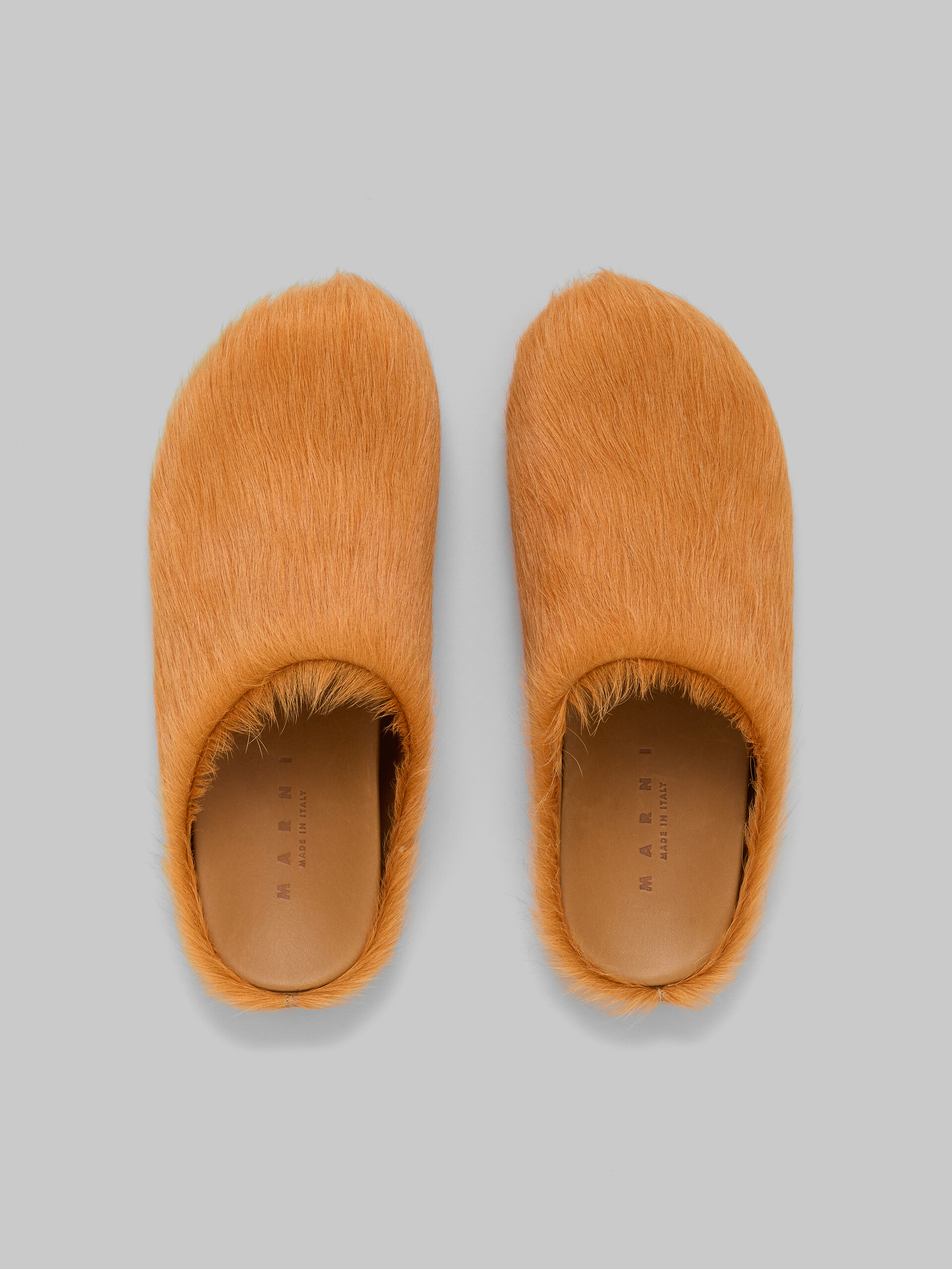 Blaue Fußbett-Sandale aus Kalbsfell - Holzschuhe - Image 4