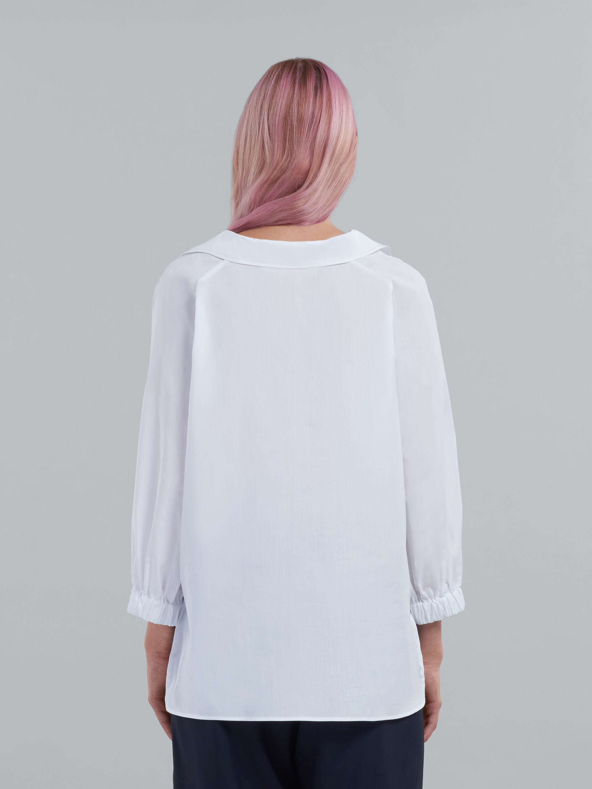Square-neck top in white bio poplin - Shirts - Image 3