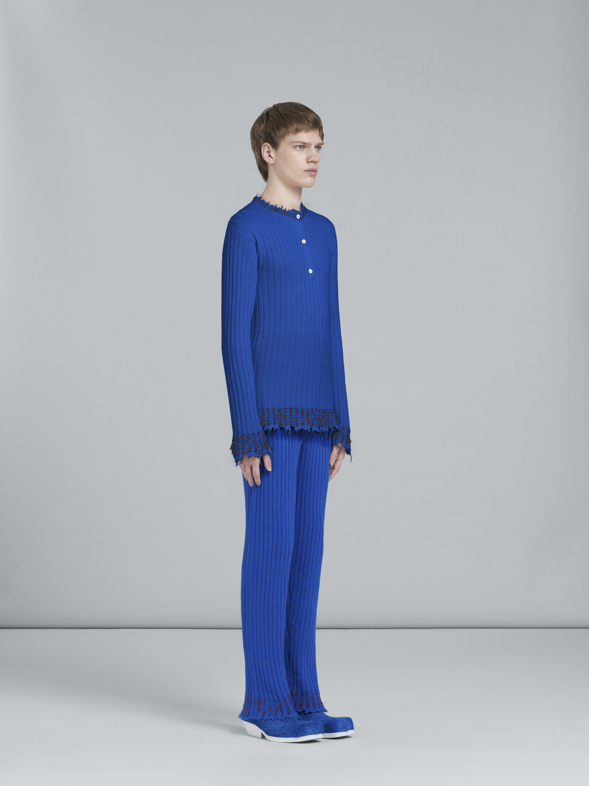 Blue knitted wool sweater - Pullovers - Image 5