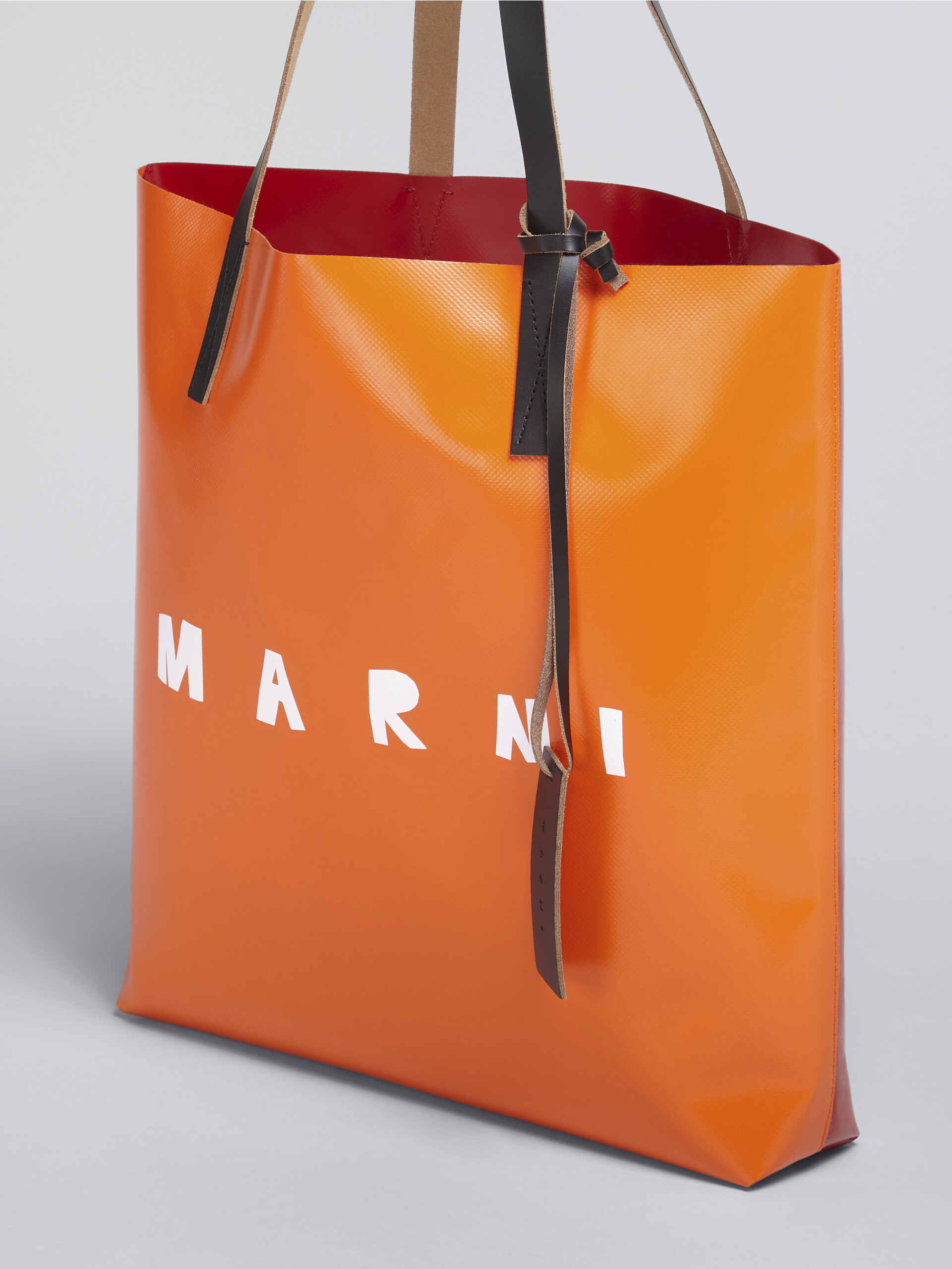 Borsa shopping in PVC con manici in pelle e logo Marni fuxia e arancione - Borse shopping - Image 3