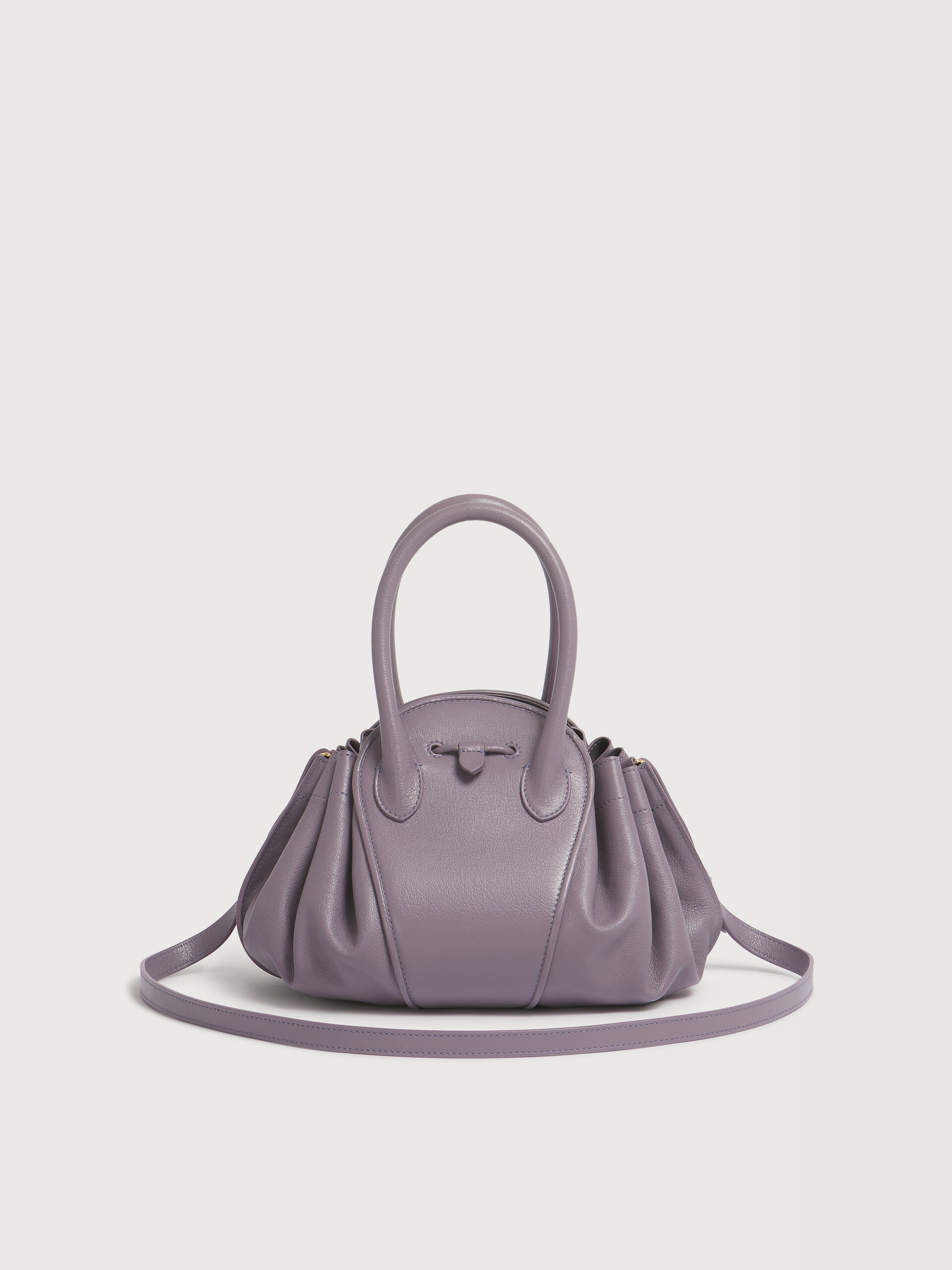 Kleine Tulipea Tasche aus Leder in Schwarz - Schultertaschen - Image 4