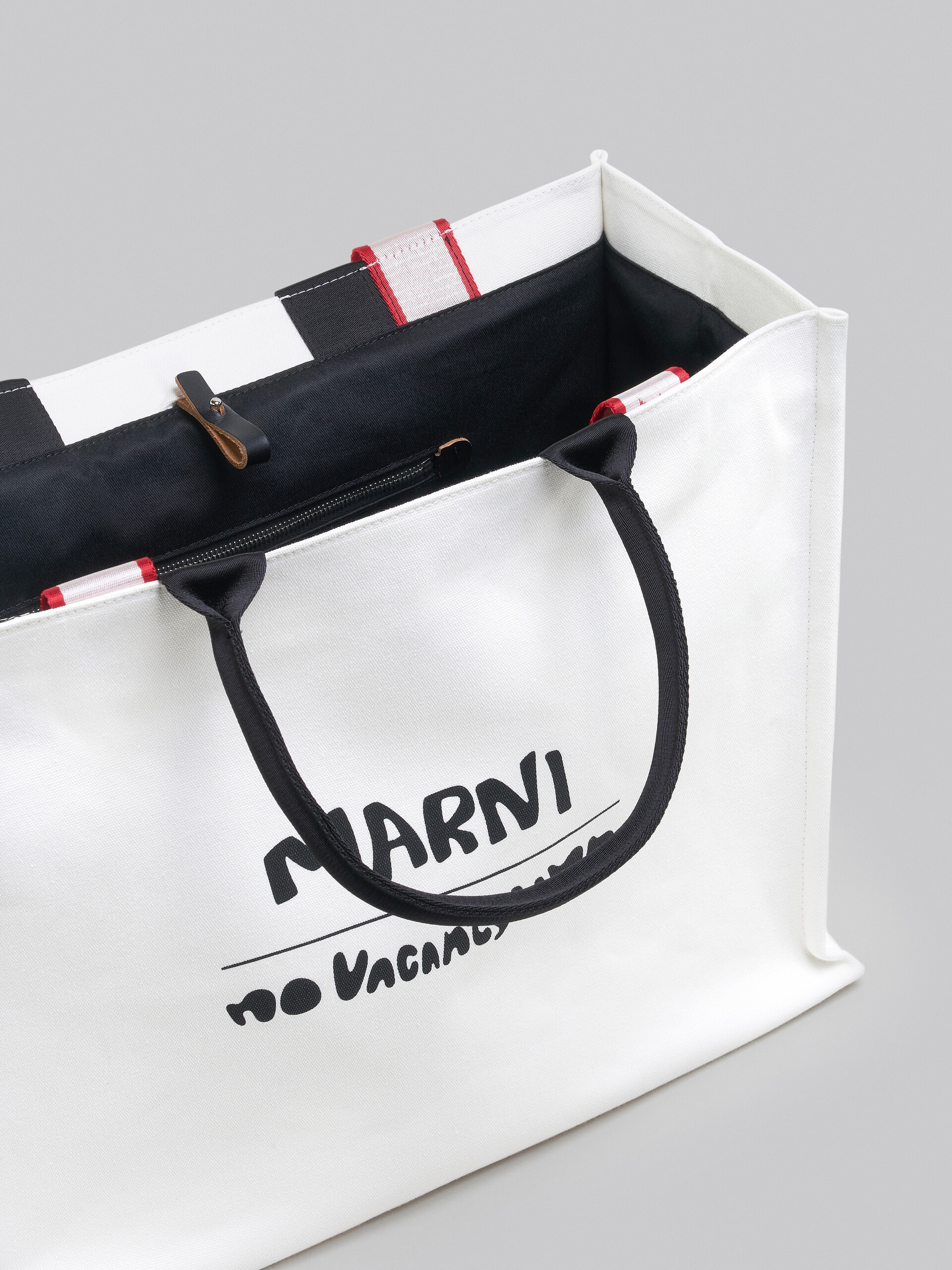 Marni x No Vacancy Inn - Bey Tote Bag in white canvas - Shopping Bags - Image 4