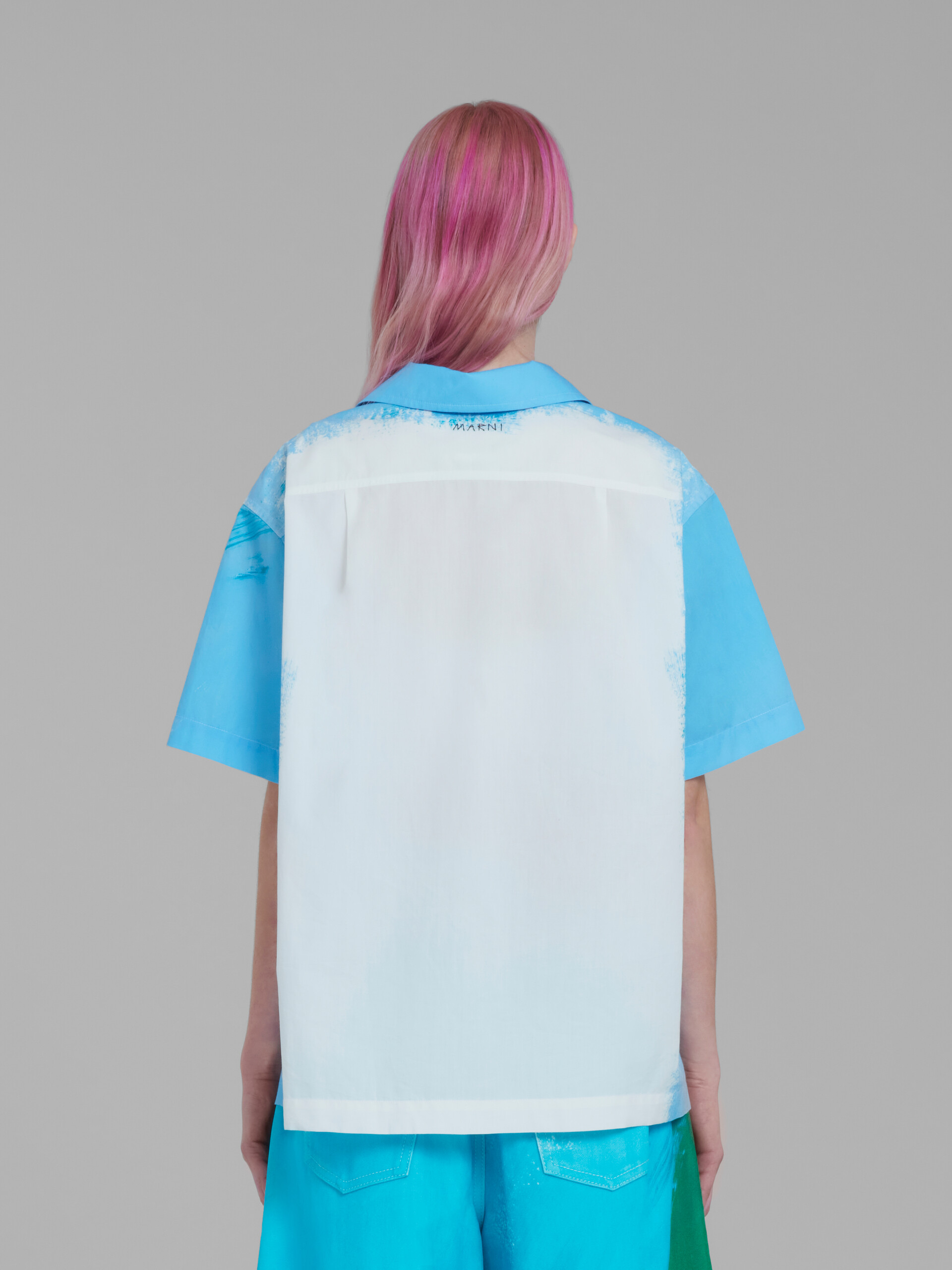 Chemise de bowling en popeline bleu clair avec imprimé Rainbow - Chemises - Image 3