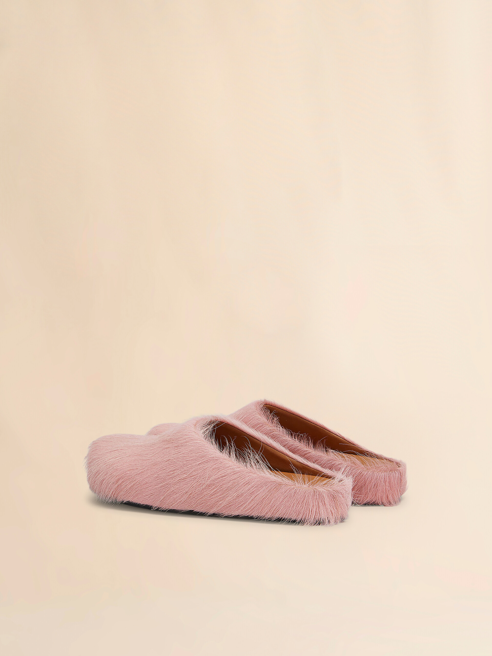 Blue long hair calfskin Fussbett sabot - Clogs - Image 3