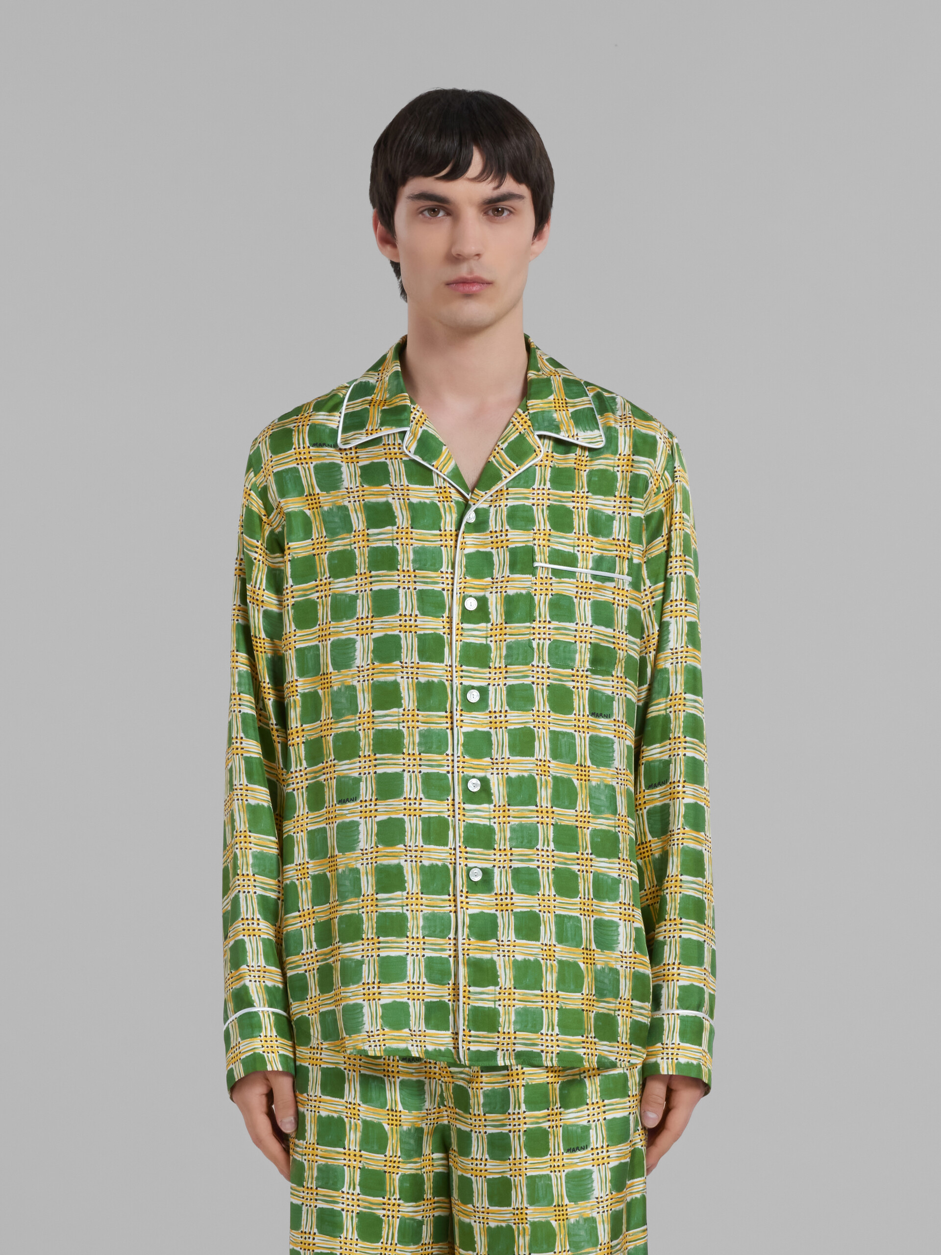 Camicia in twill di seta verde con stampa Check Fields | Marni