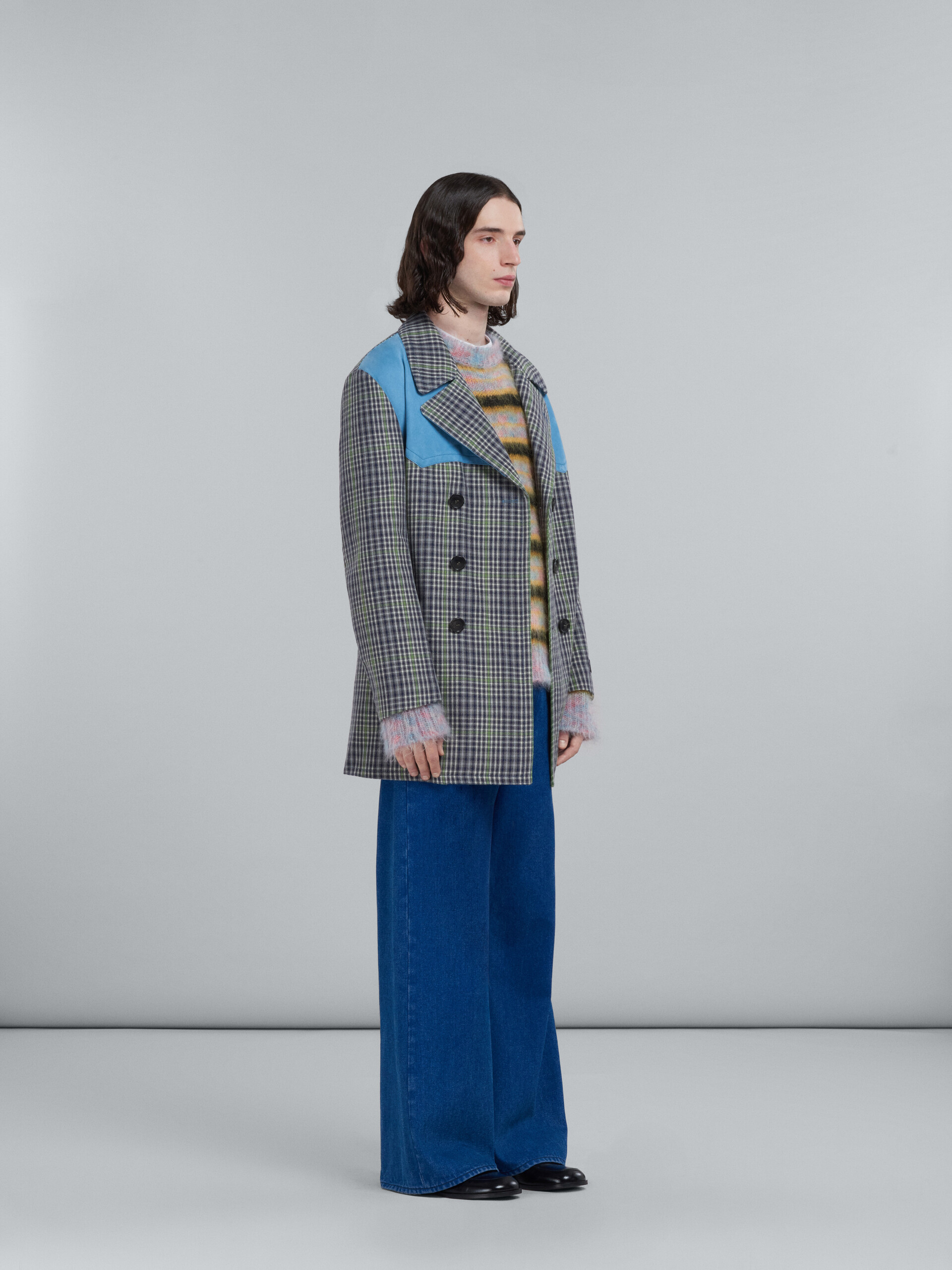 Double-breasted coat in grey chequered wool - Coats - Image 6