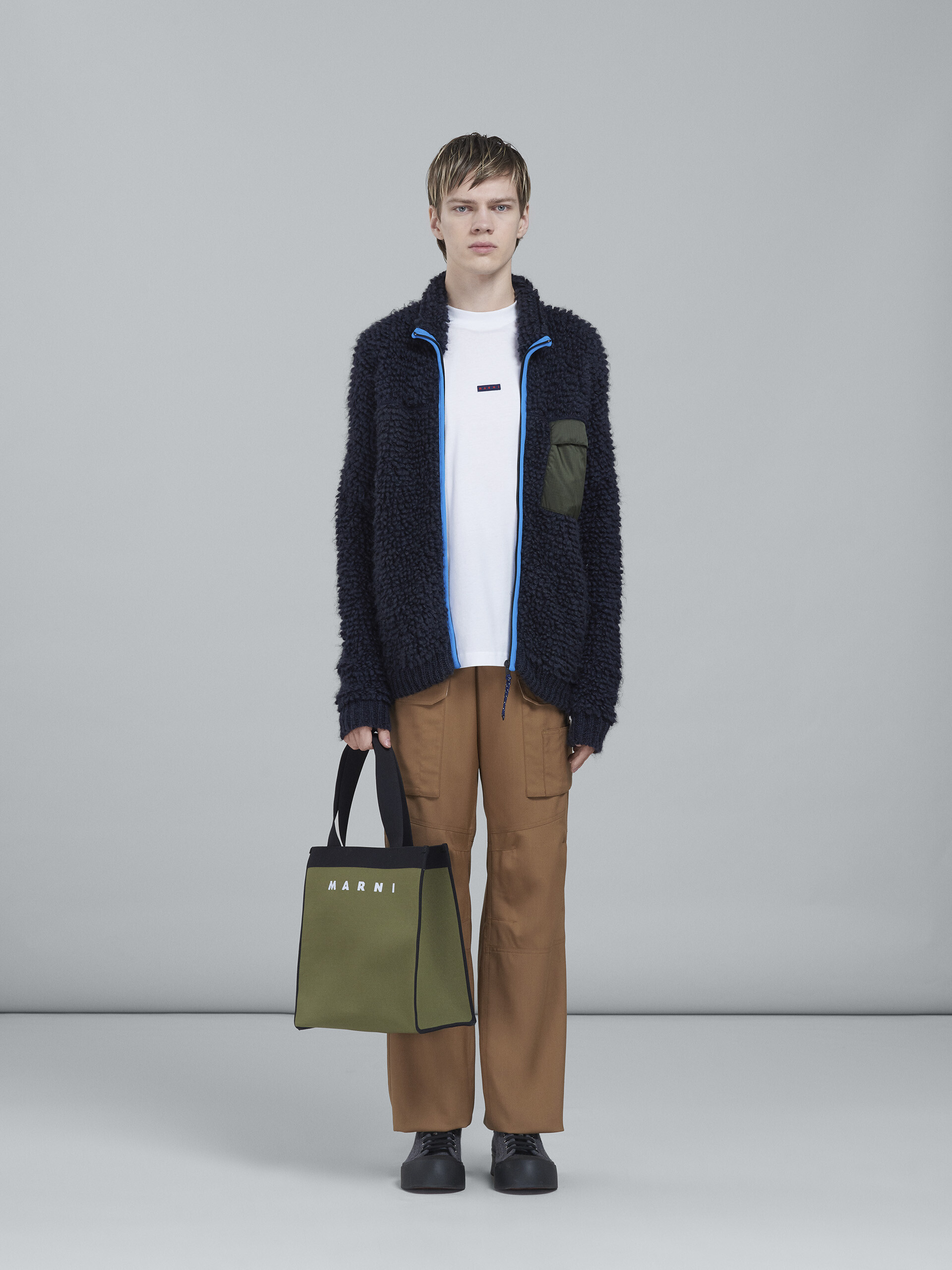 Green and black jacquard shopping bag - Shopping Bags - Image 2