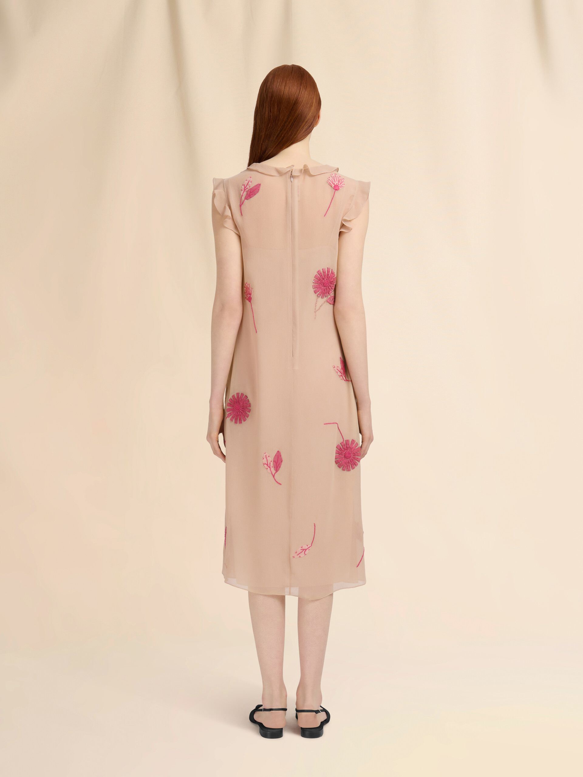 Robe en soie nude avec broderie camélia - Robes - Image 3