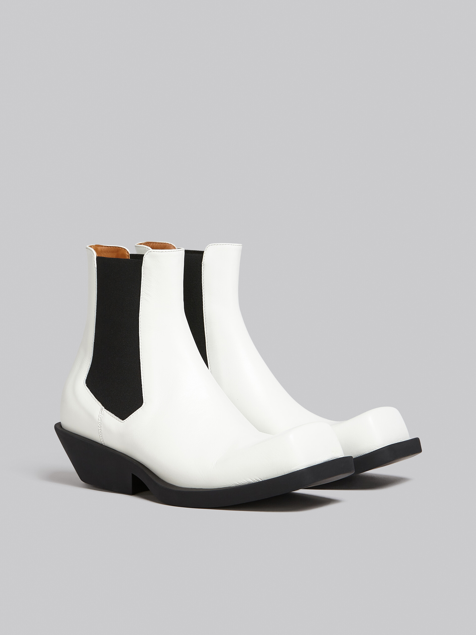 White leather Chelsea boot - Boots - Image 2