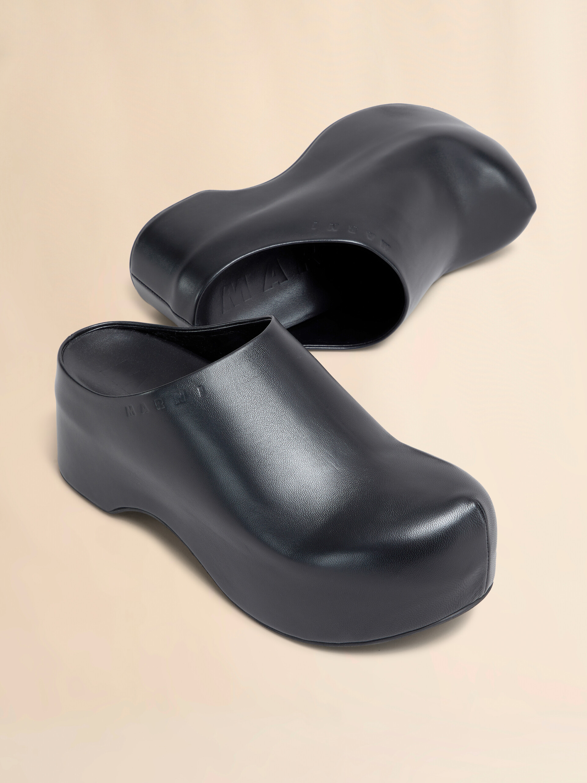 Black leather chunky clog sabot - Sandals - Image 4