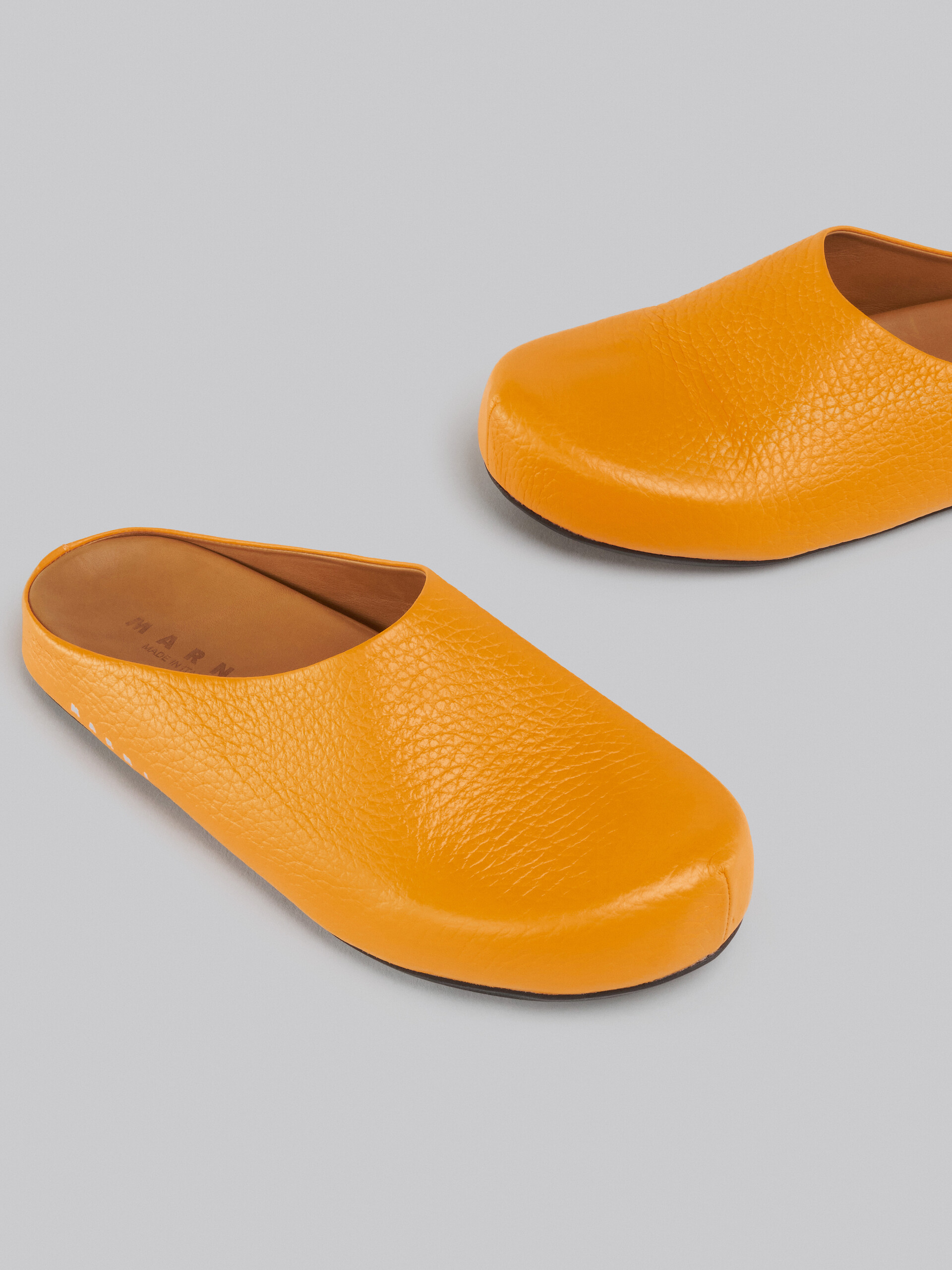 Yellow leather Fussbett sabot - Clogs - Image 5