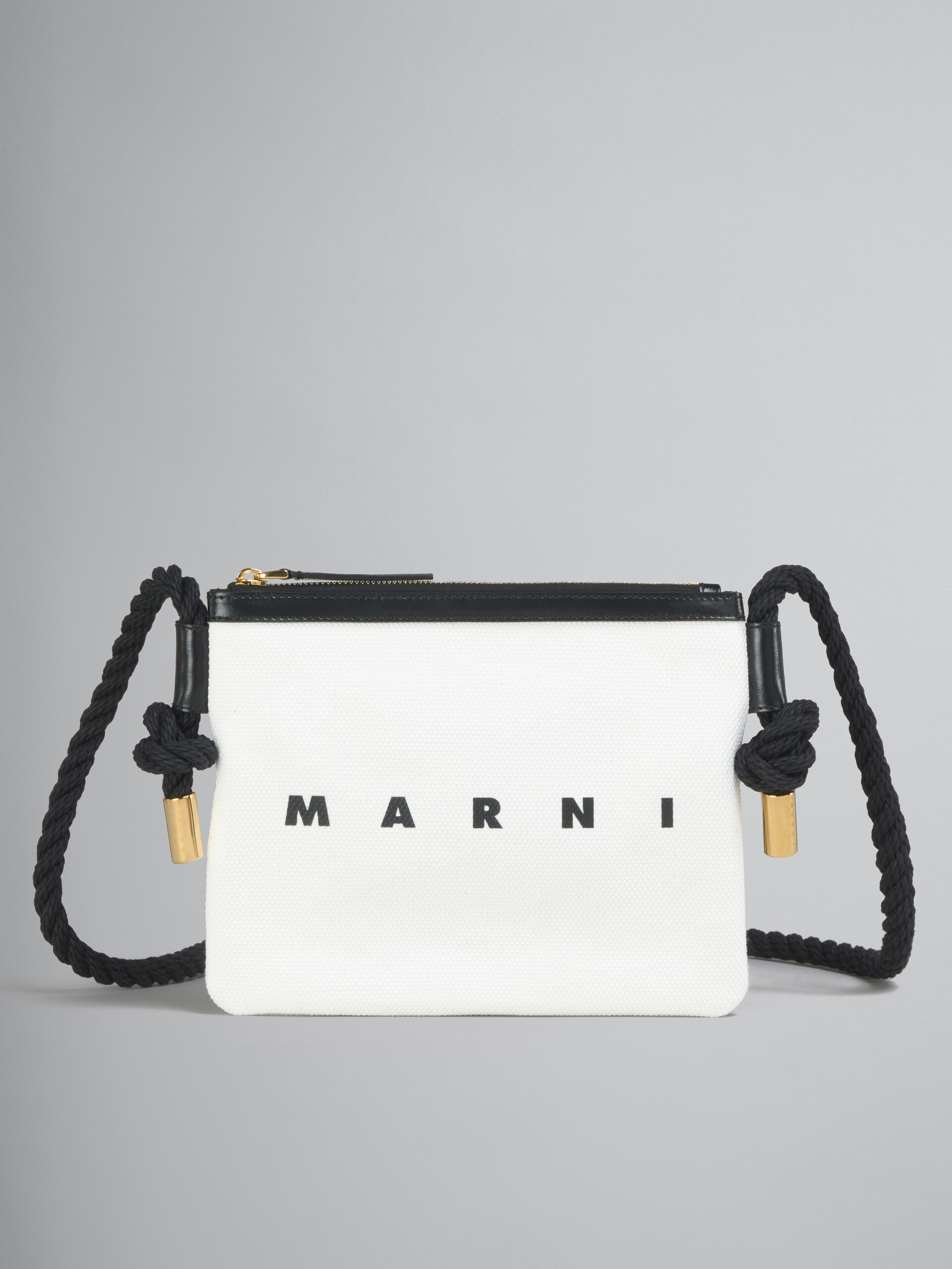 MARNI マルニ ブラック ペイントロゴ ボックスバッグmaru_bag