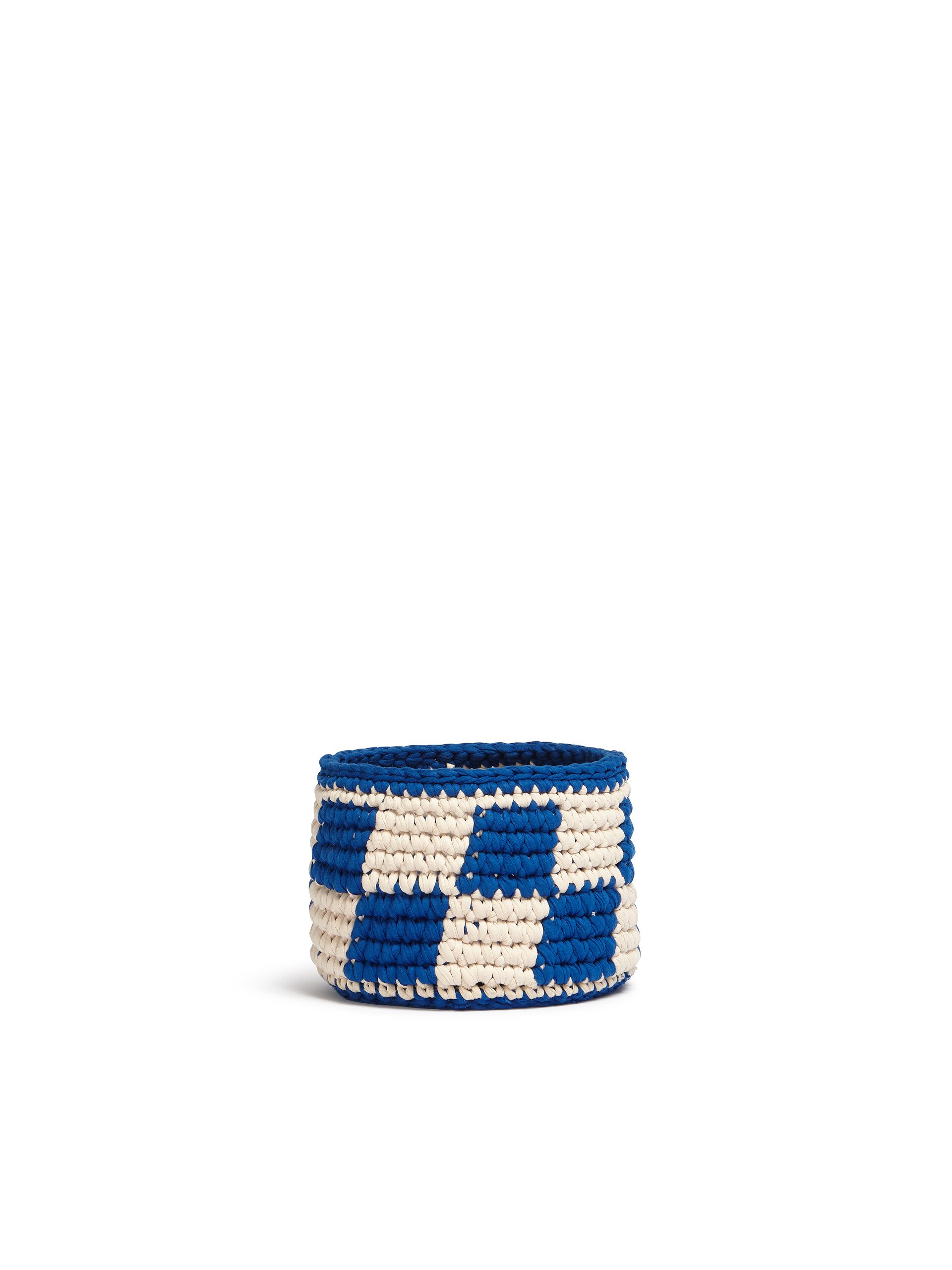 Small MARNI MARKET vase holder in white and blue crochet - Furniture - Image 2