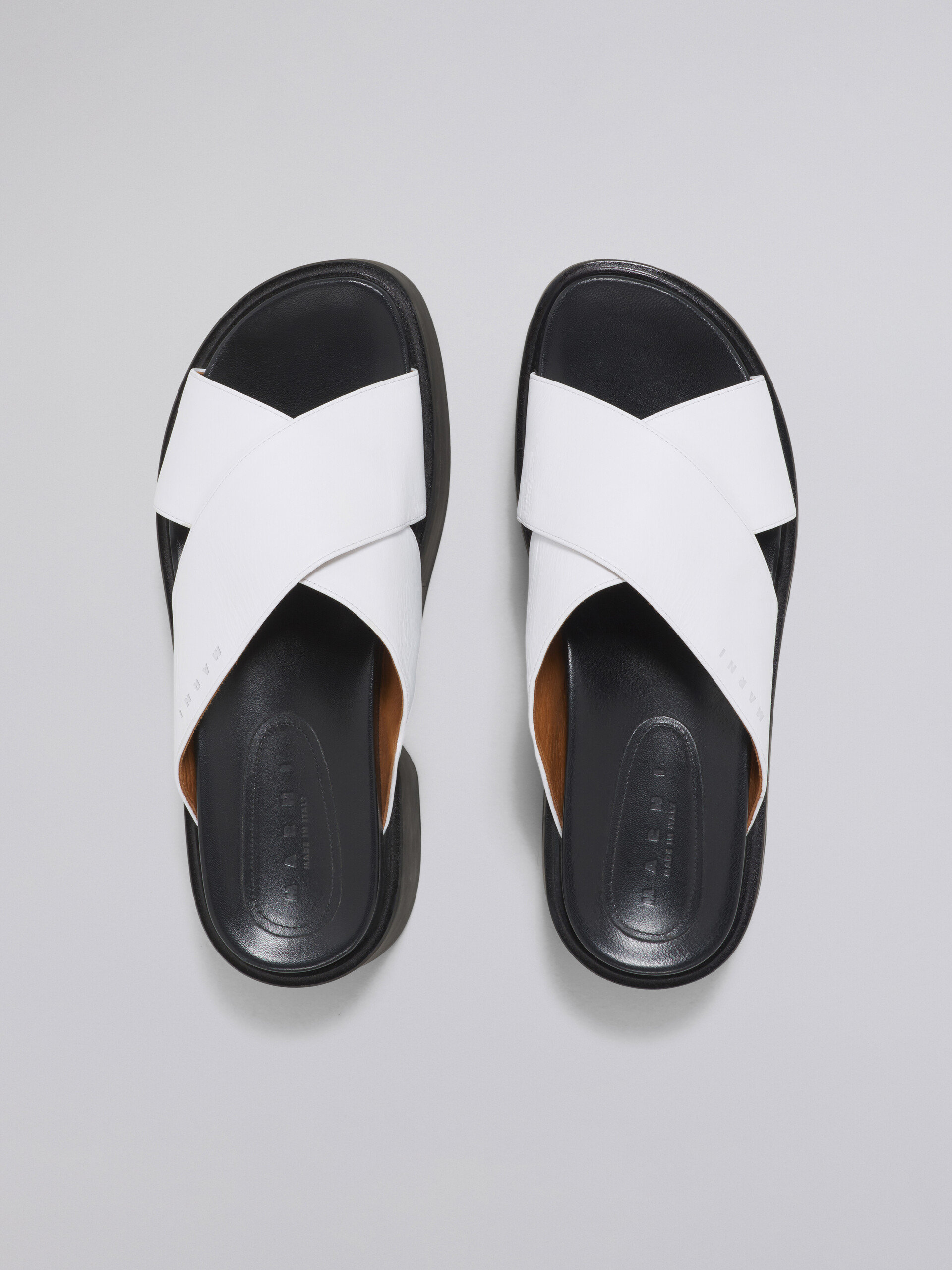 Criss-cross wedge in white calf leather - Sandals - Image 4