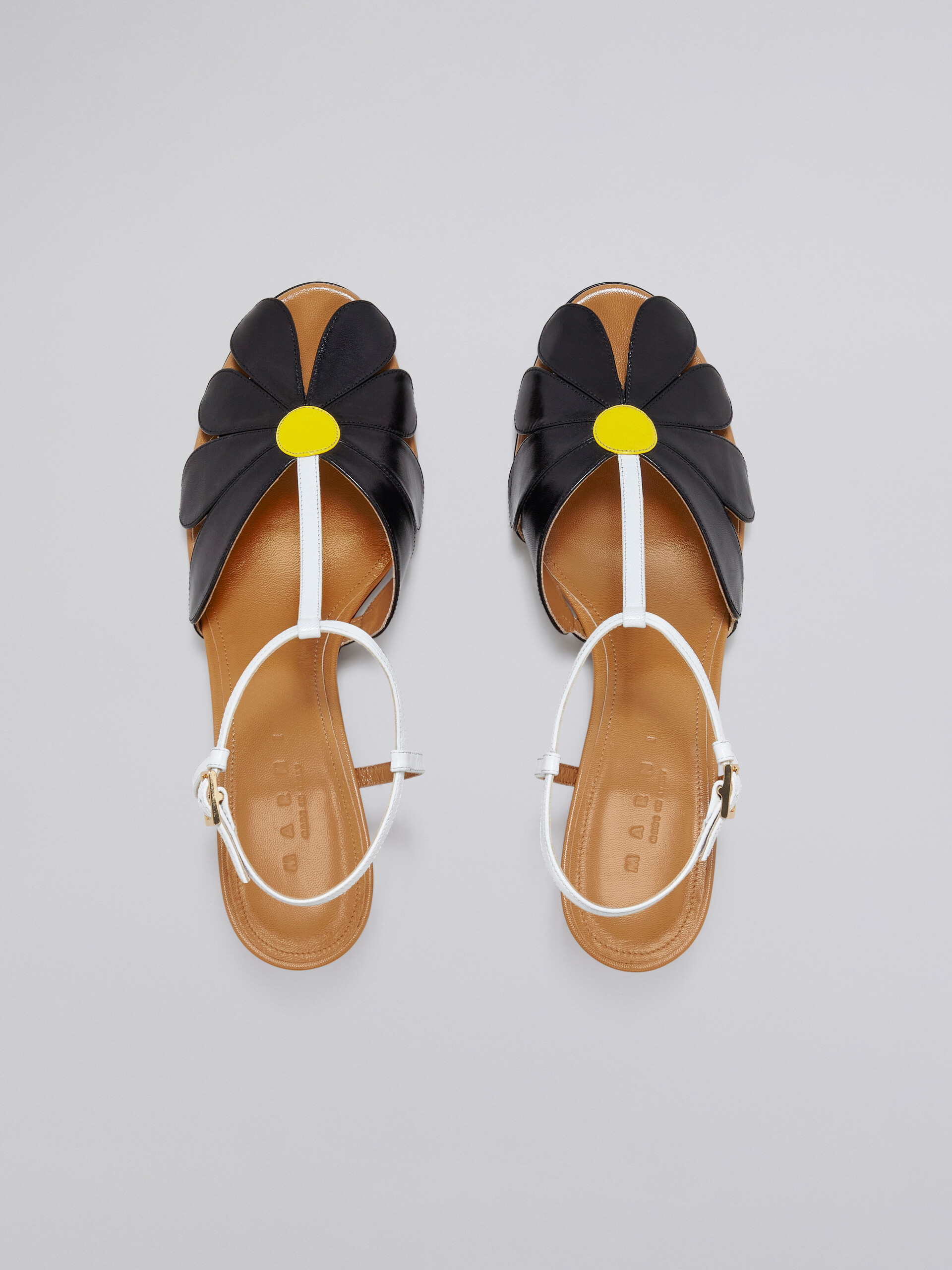 Leather flower sandal - Sandals - Image 4