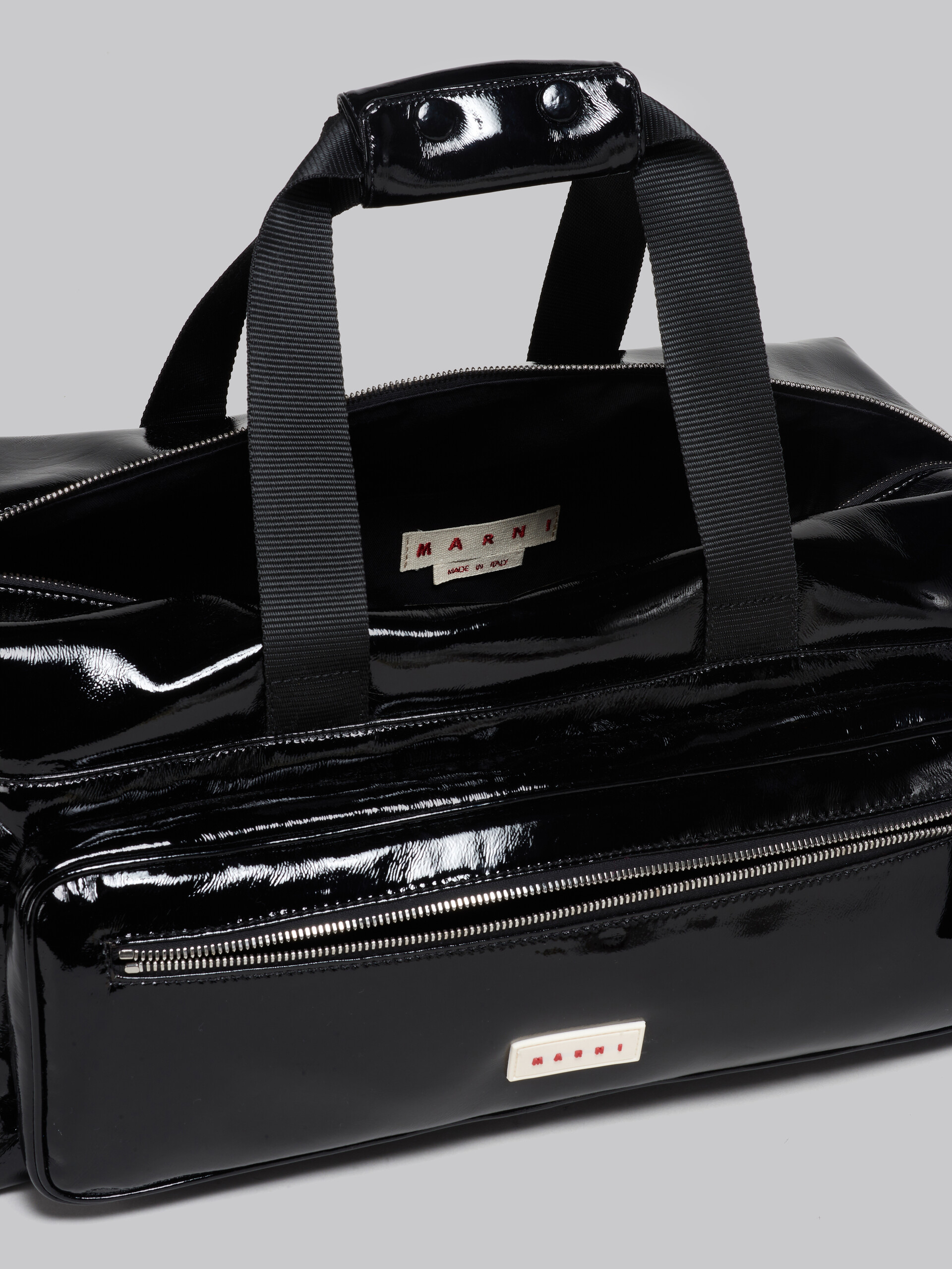 Bey duffle bag in black patent - Travelling Bag - Image 4