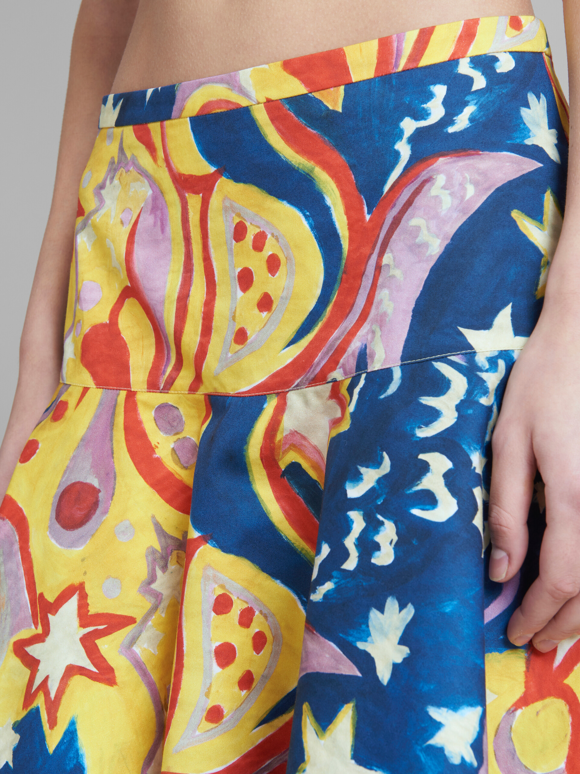 Marni x No Vacancy Inn - Cotton flounce skirt with Galactic Paradise print - Skirts - Image 4