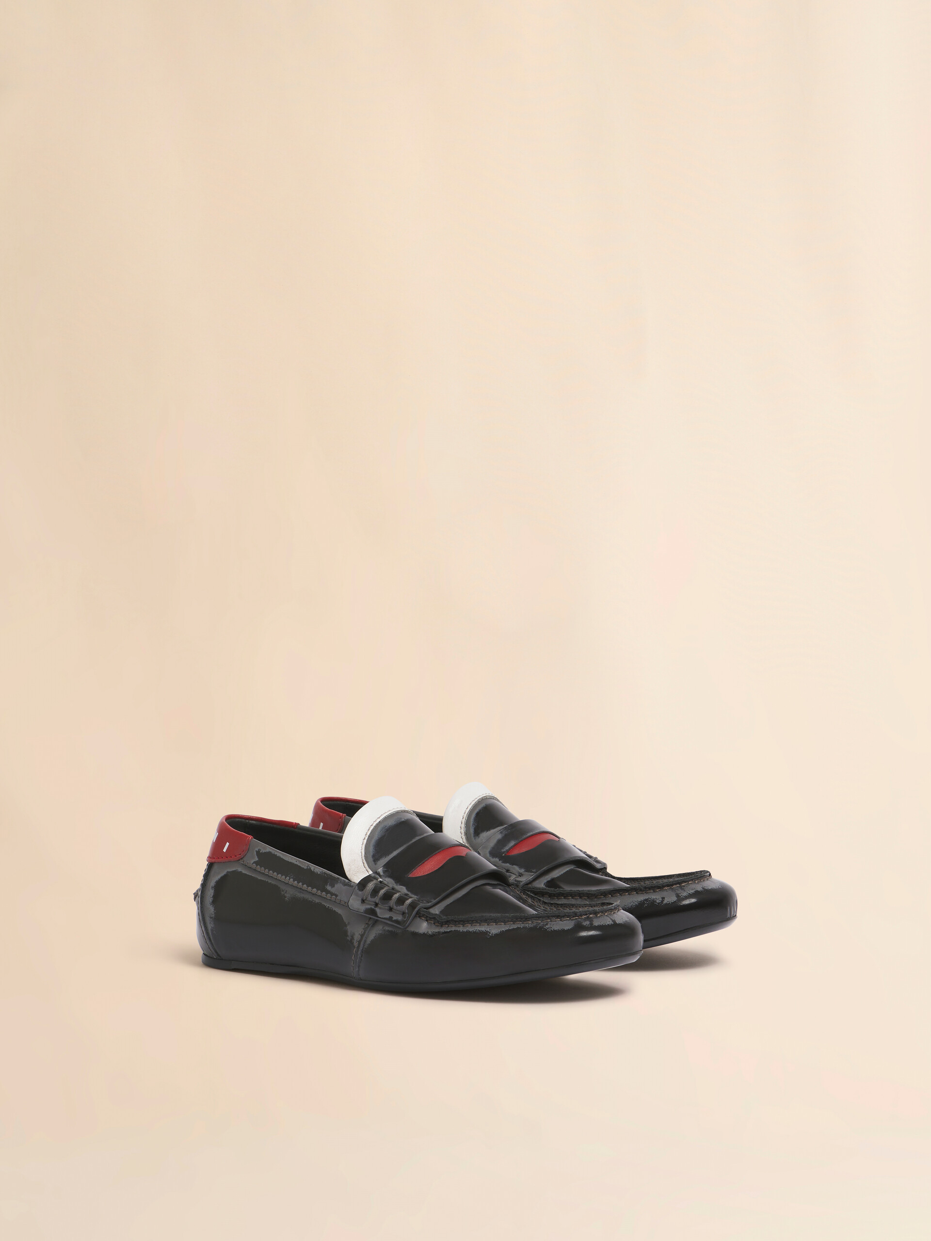 Black leather moccasin with logo tab - Mocassin - Image 2