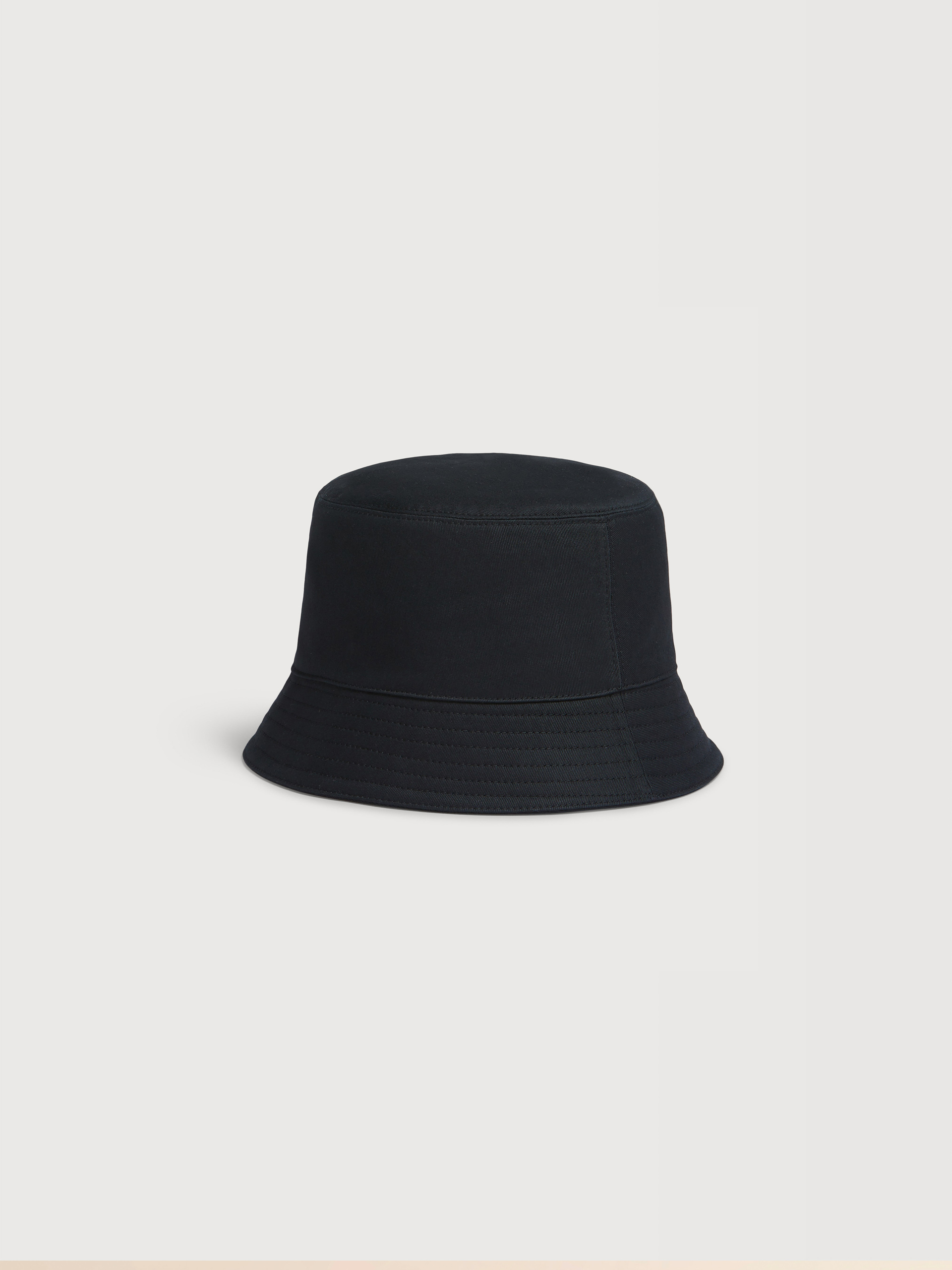 Black organic gabardine bucket hat with embroidered logo - Hats - Image 2