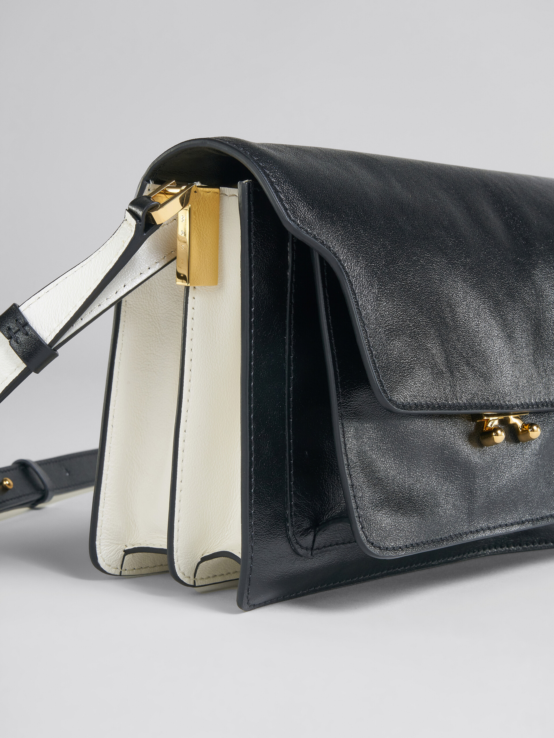 Trunk Soft Medium Bag in black and white leather - Shoulder Bag - Image 5