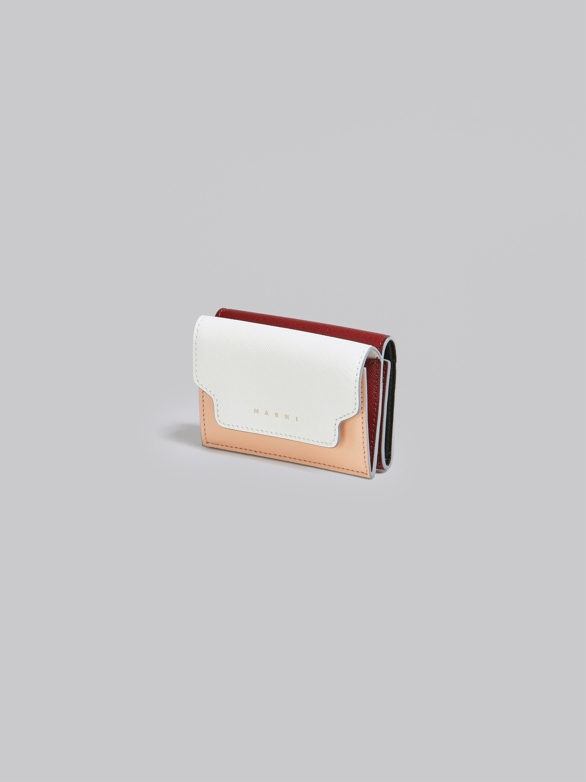 Portefeuille à trois volets en cuir saffiano rouge, rose et blanc - Portefeuilles - Image 4