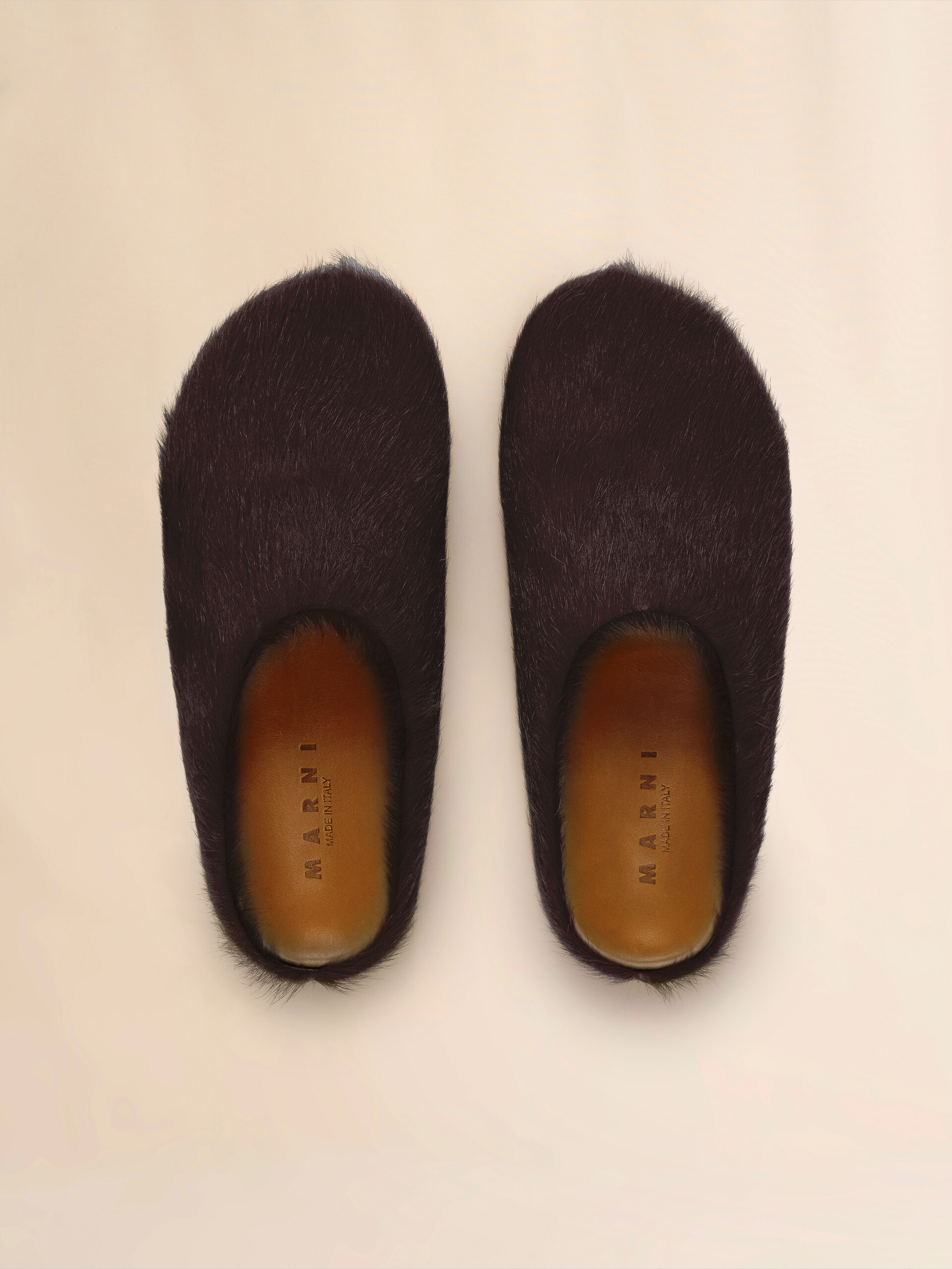 Blue long hair calfskin Fussbett sabot - Clogs - Image 4