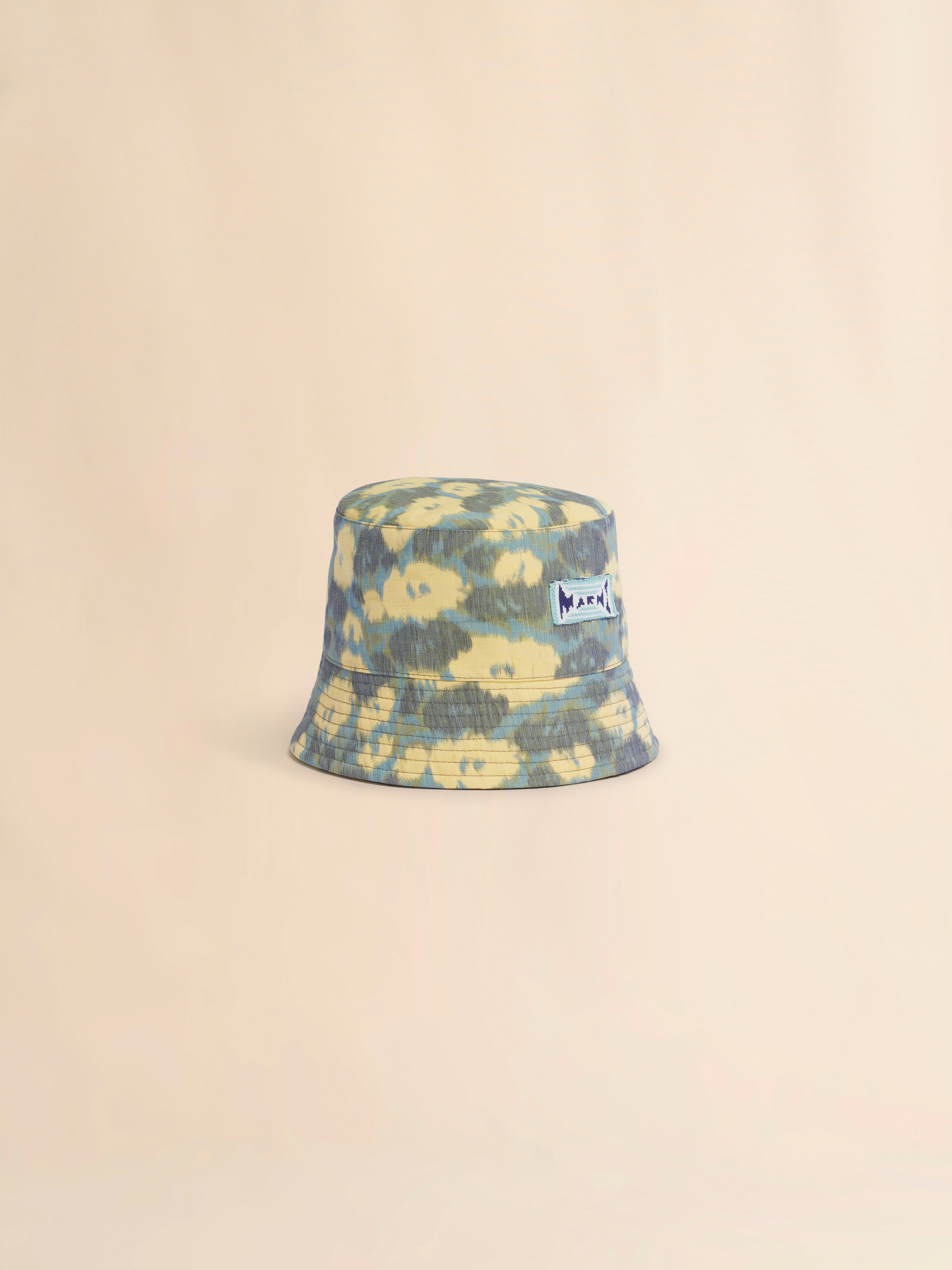 Sombrero tipo pescador en mezcla de lino verde con un estampado floral difuminado - Sombrero - Image 1