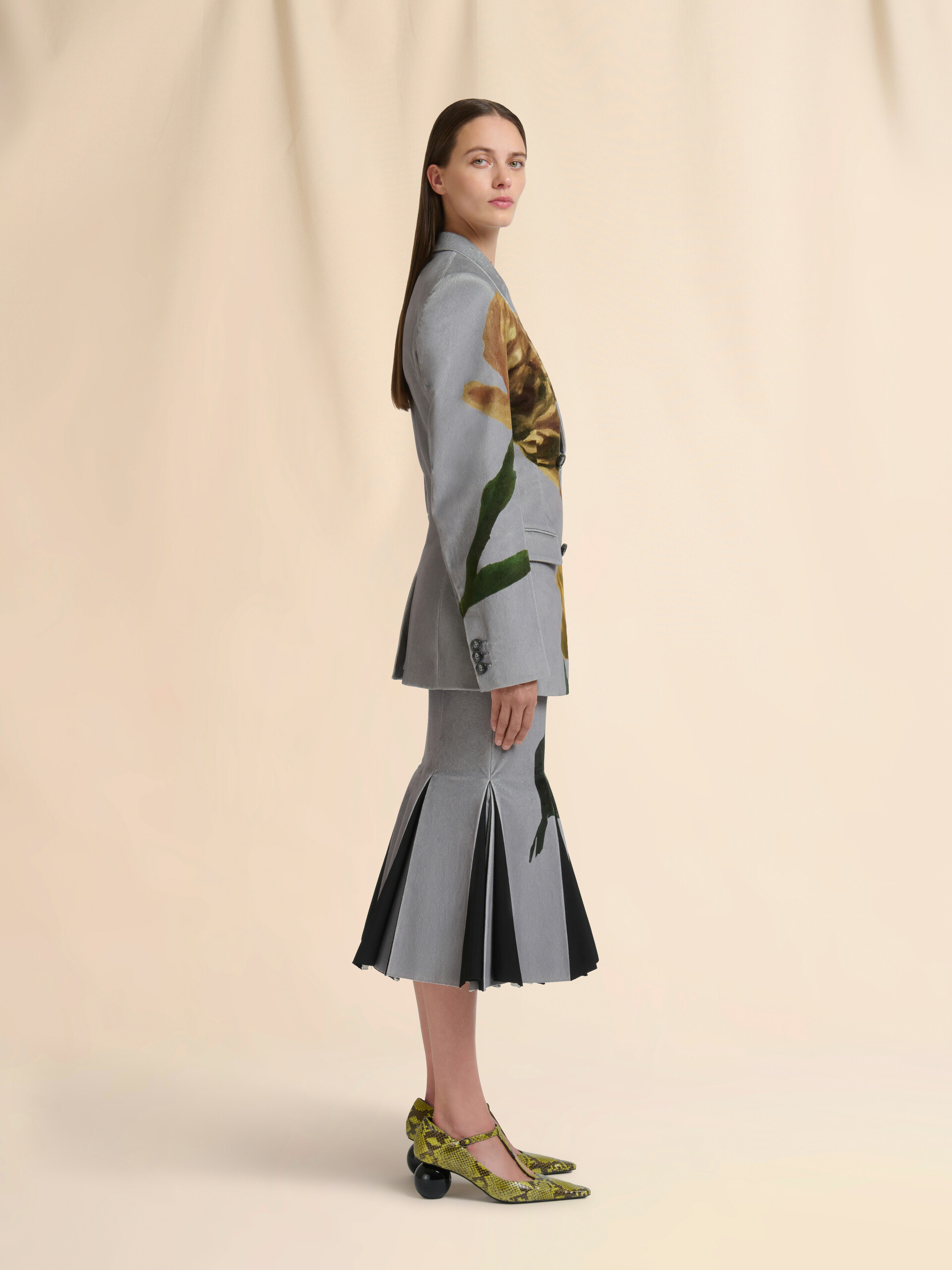 Grey velvet blazer with tulip print - Jackets - Image 6