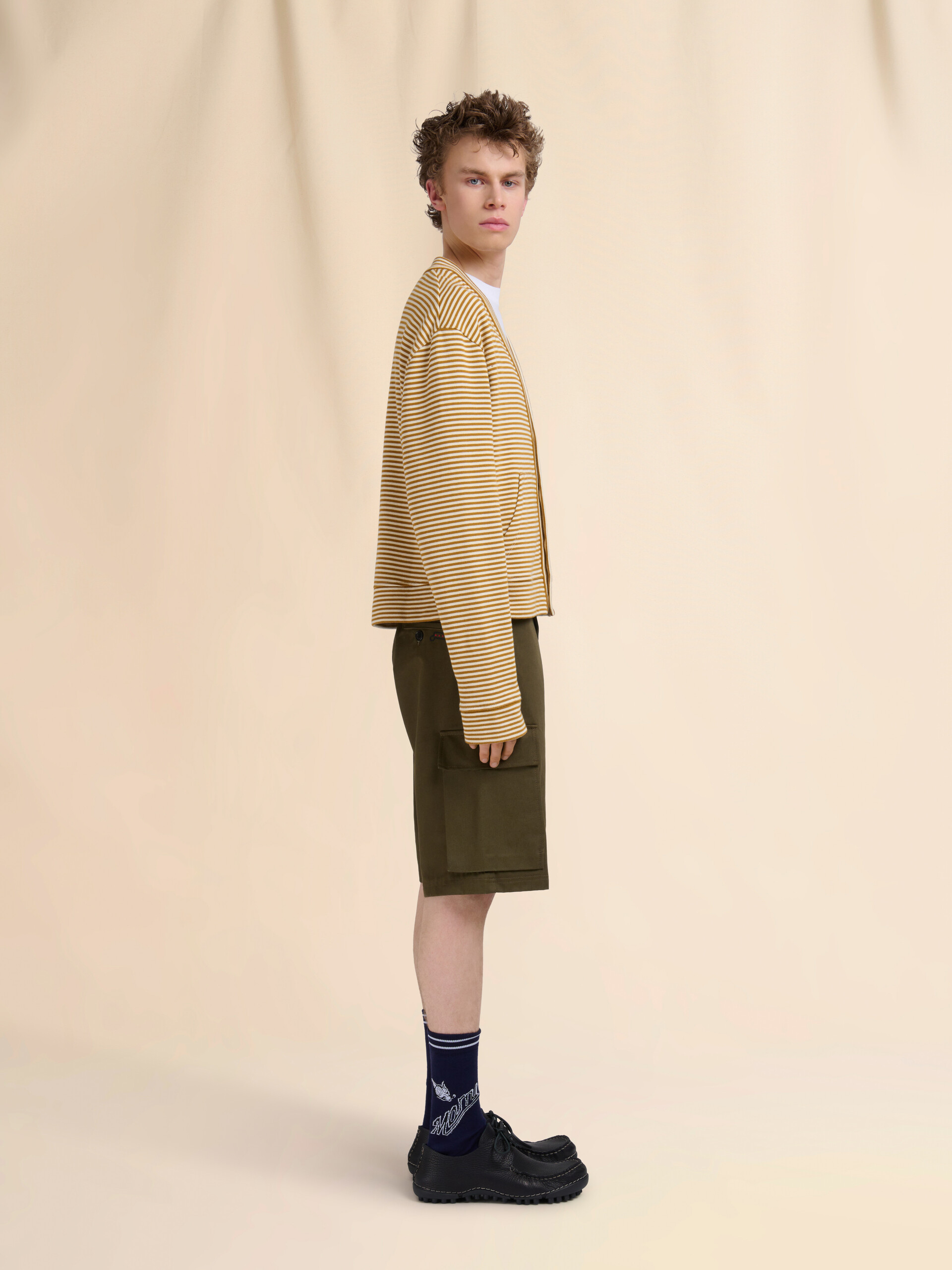 Deep green organic gabardine cargo shorts - Pants - Image 5