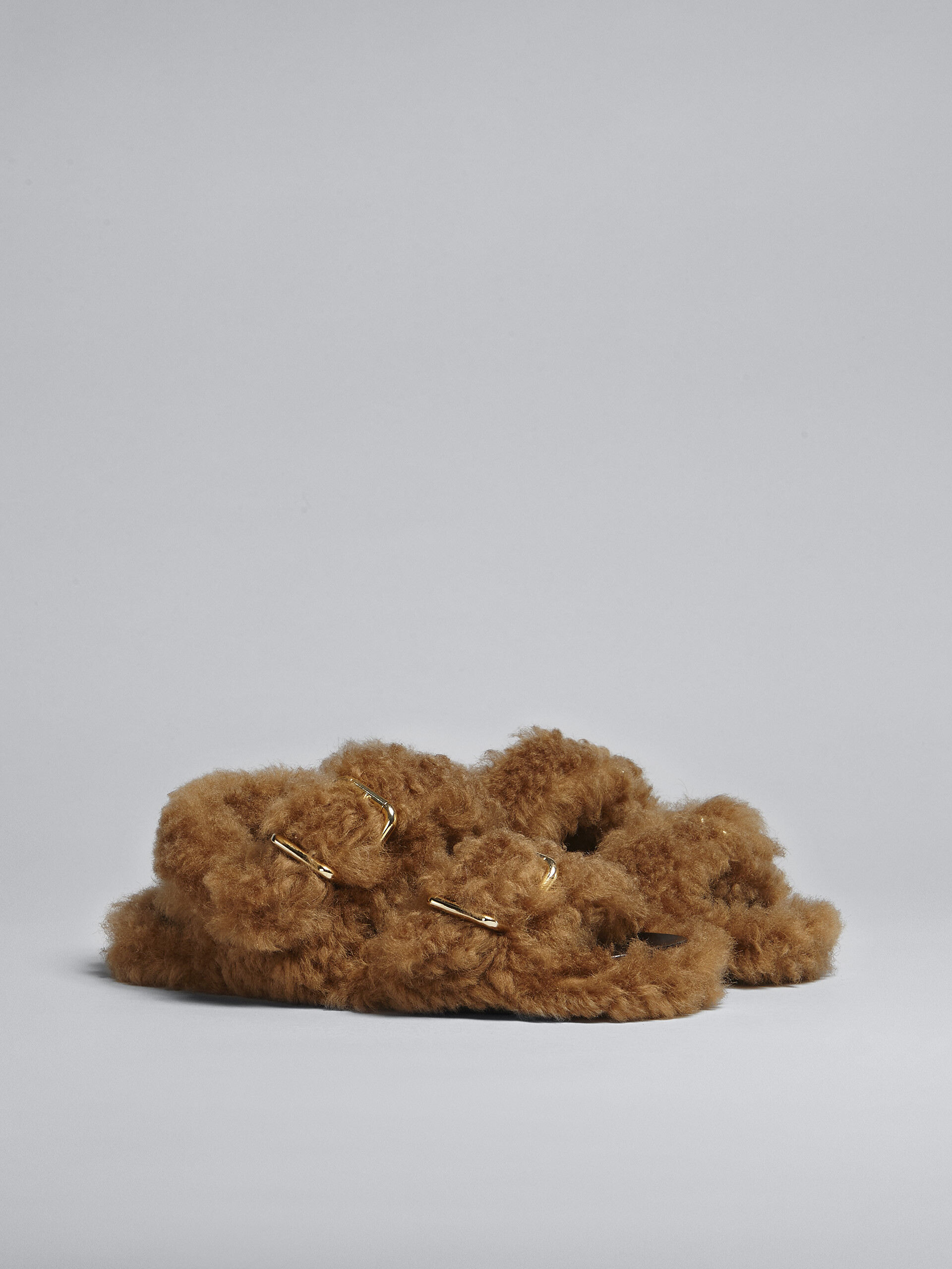 Brown shearling fussbett - Sandals - Image 2