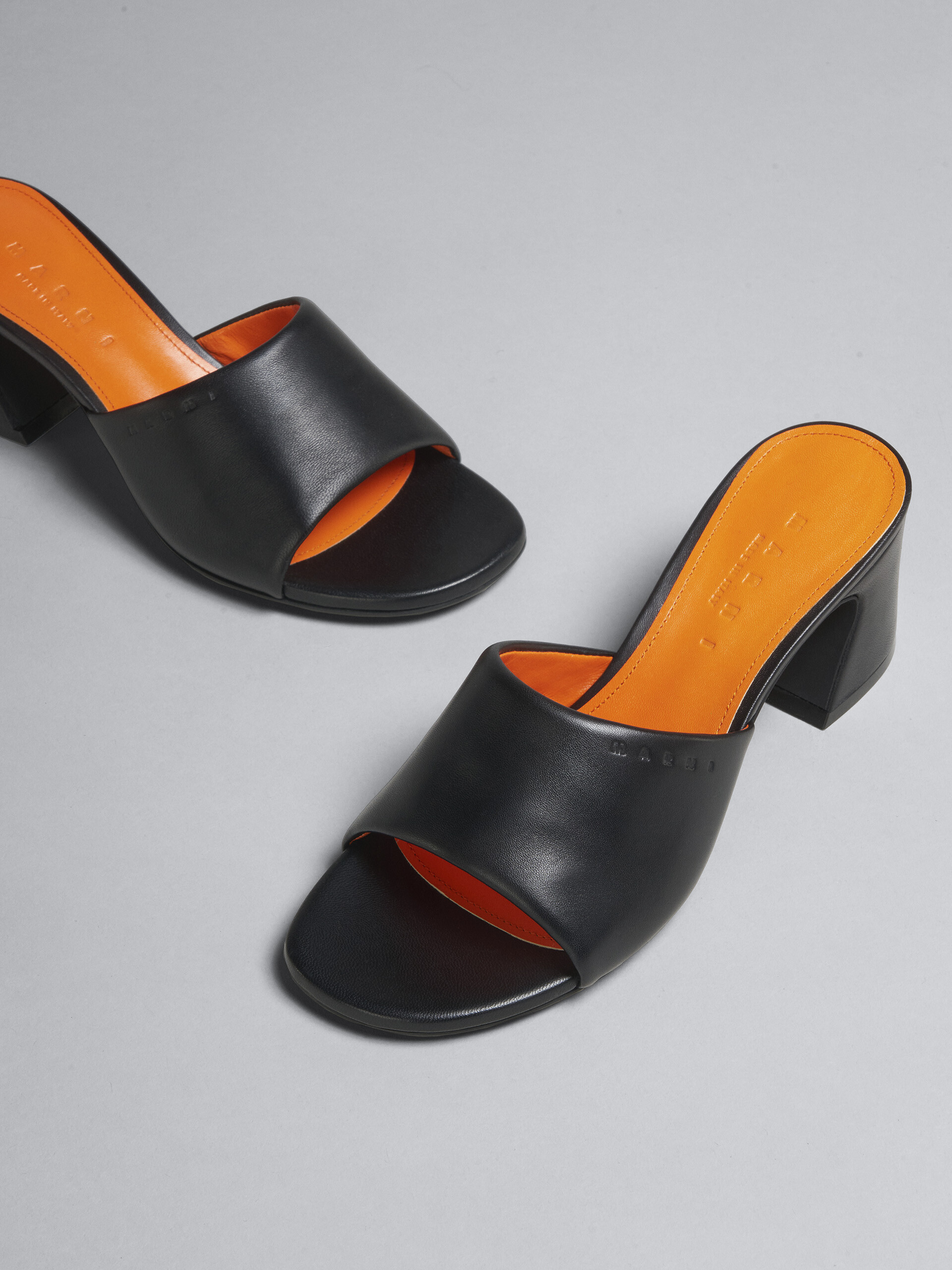 Black leather sandal - Sandals - Image 5