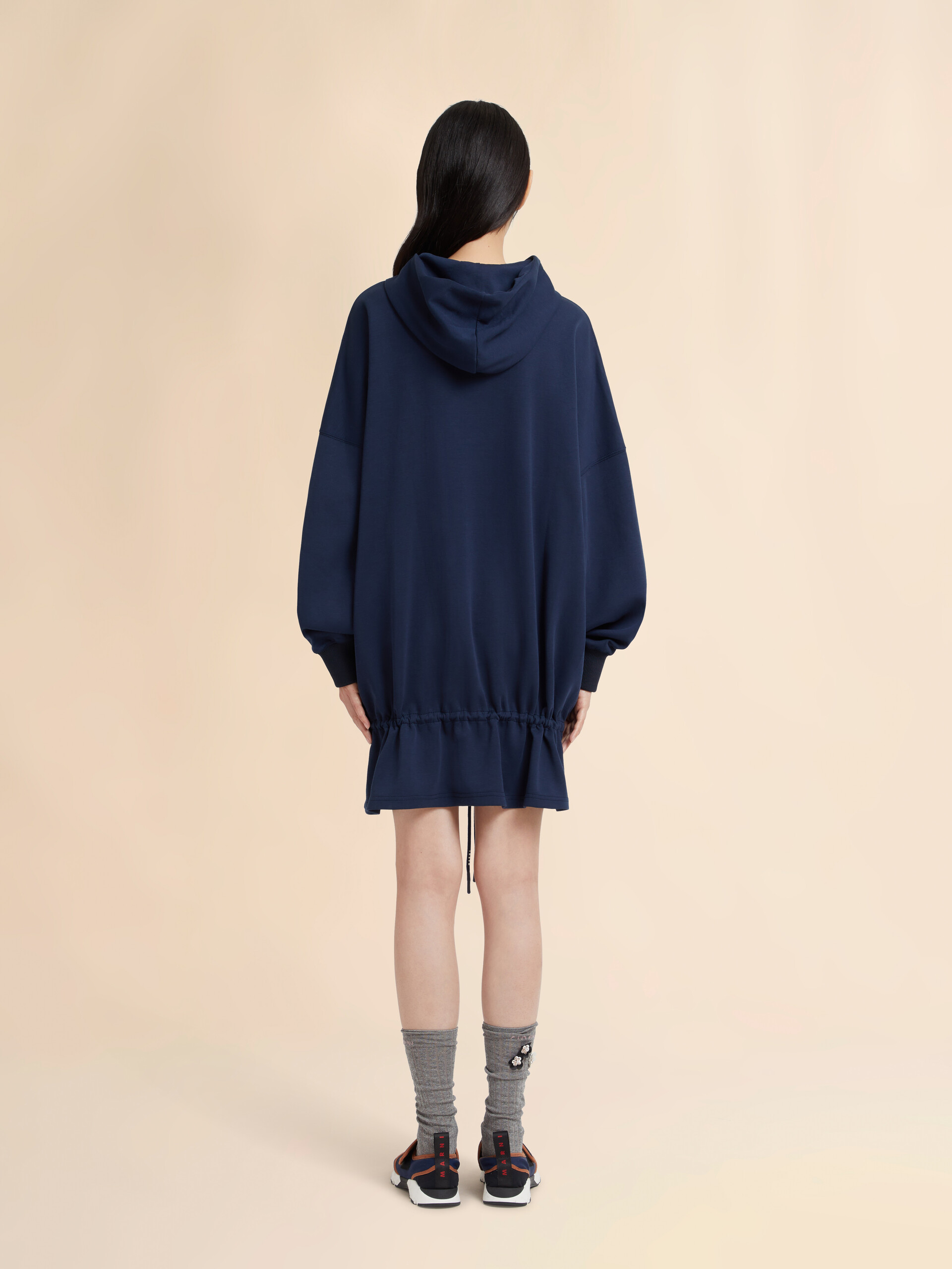 ドローストリングフリル付き ディープブルー コットン スウェットドレス - ニット - Image 3