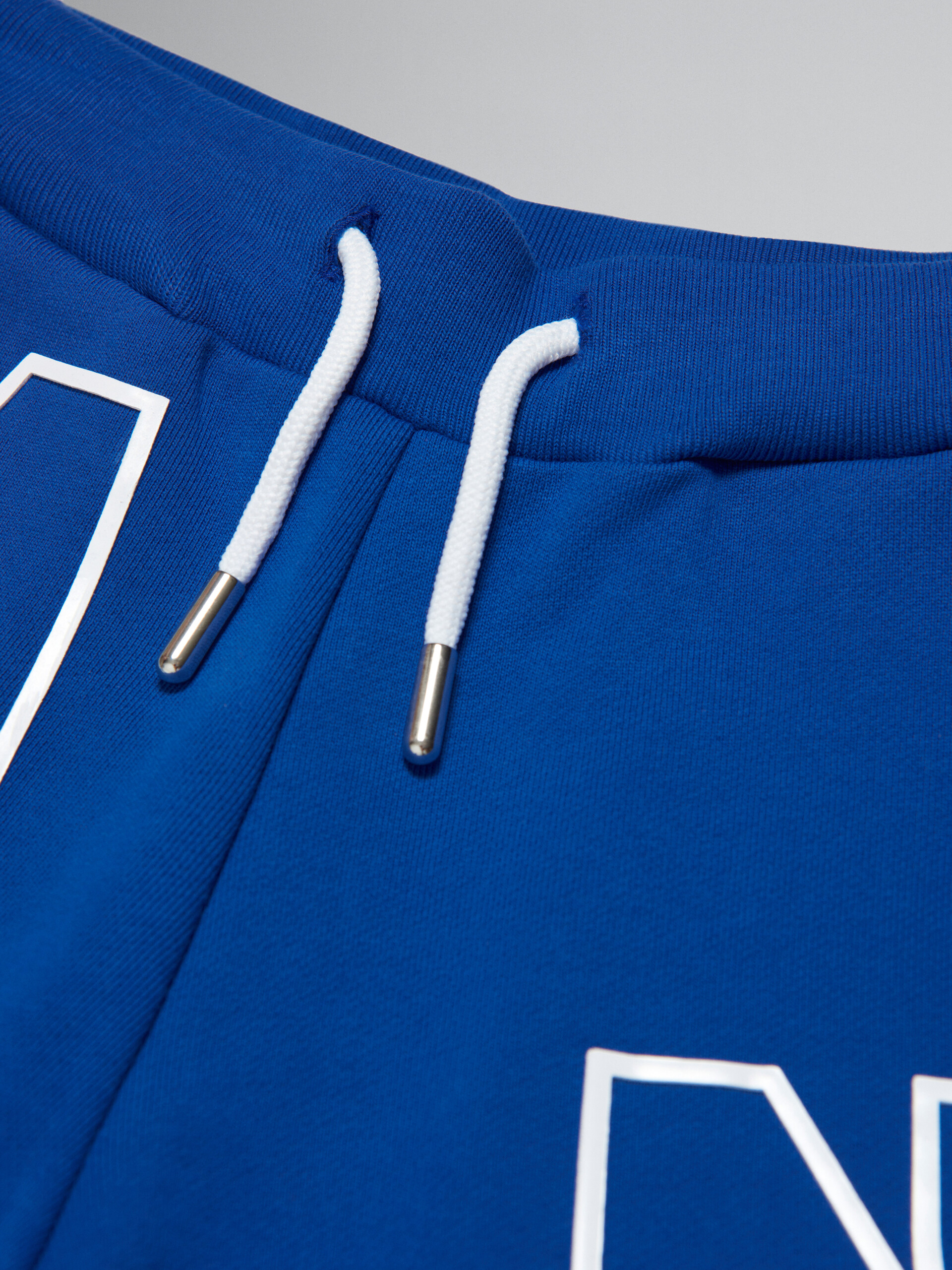 Shorts blu in felpa con logo - Pantaloni - Image 4