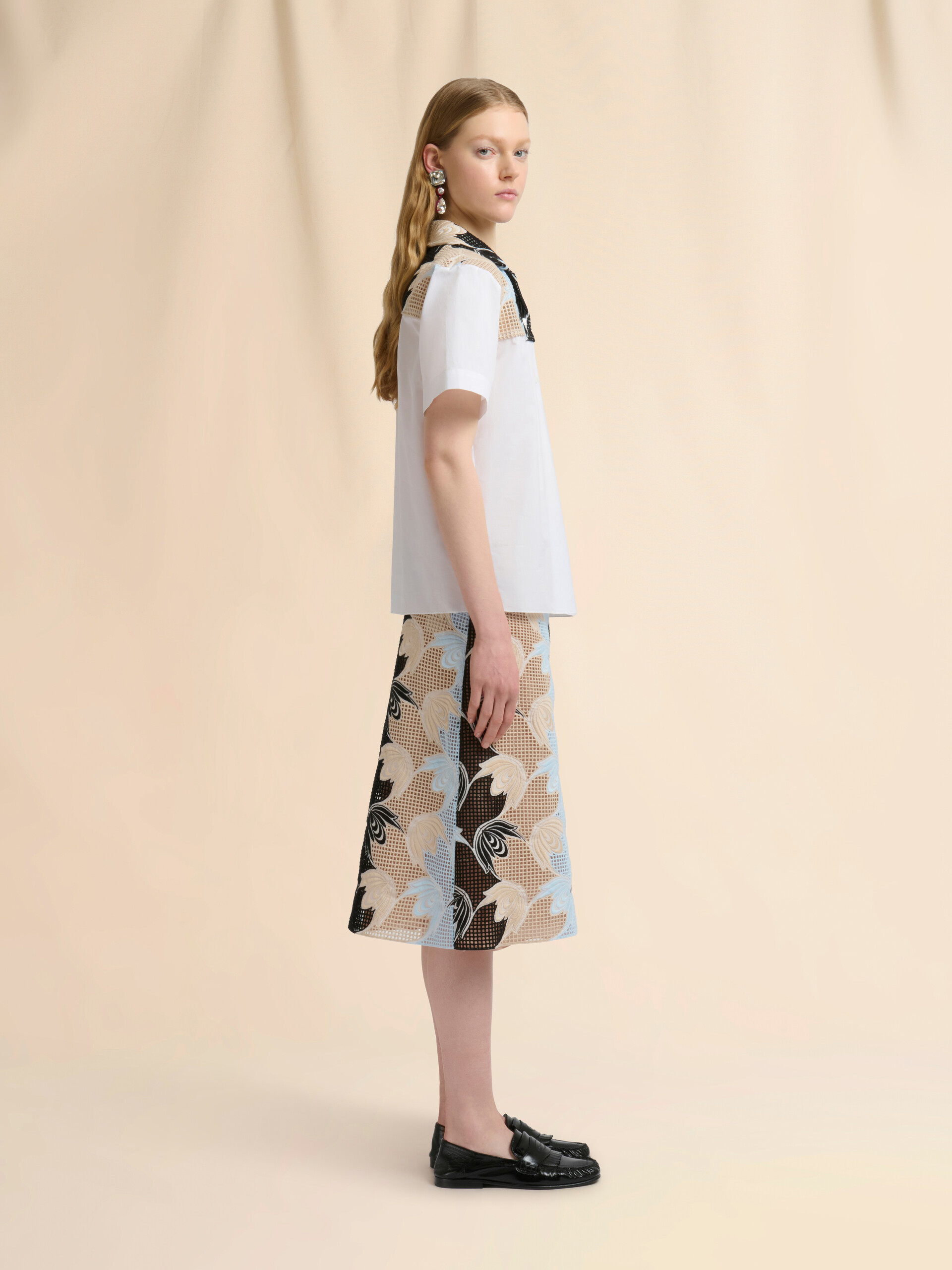 White poplin shirt with broderie anglaise yoke - Shirts - Image 6