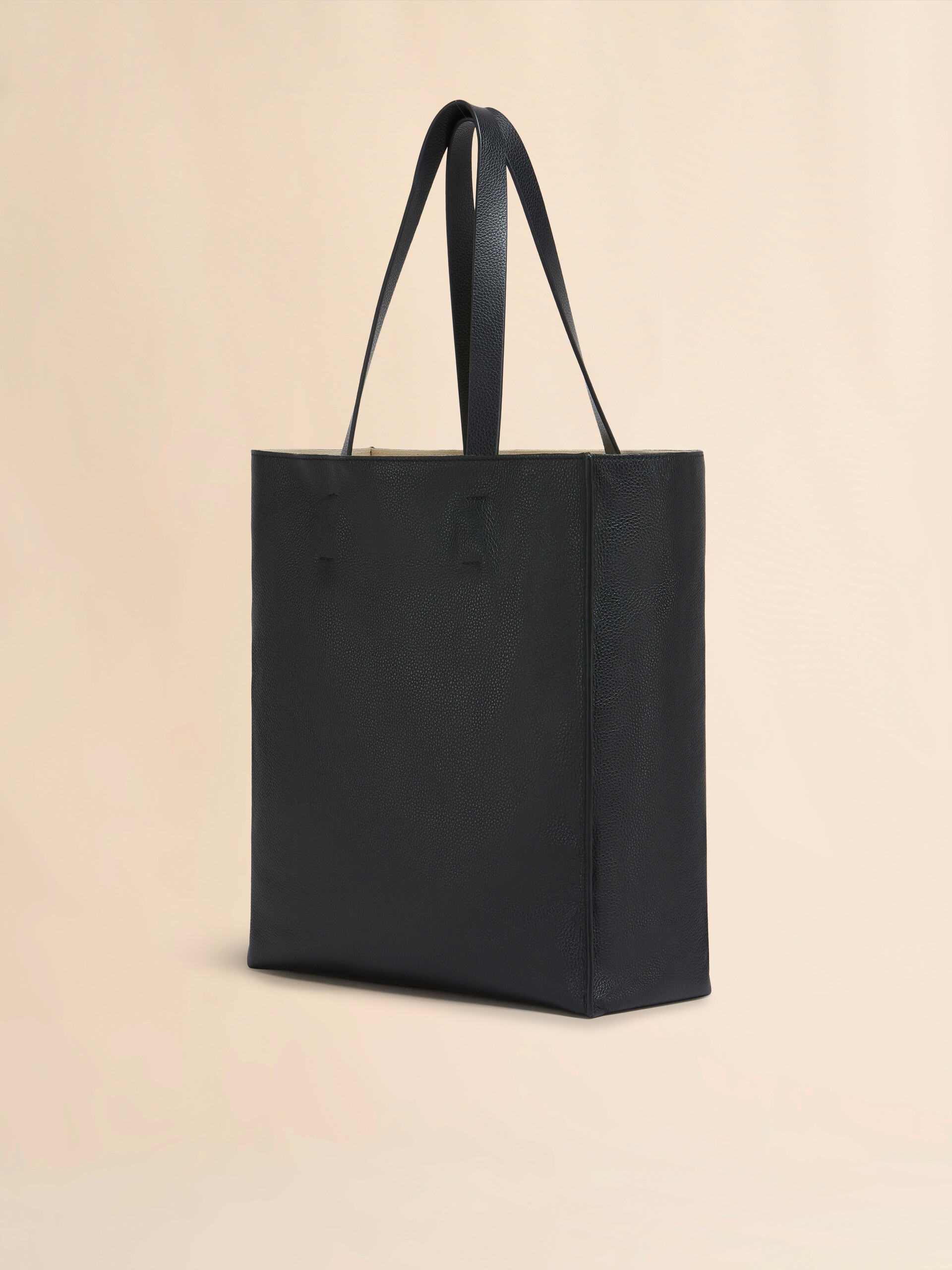 Black leather Museo Soft Tote large with Marni Symbol embroidery - Shopping Bags - Image 2