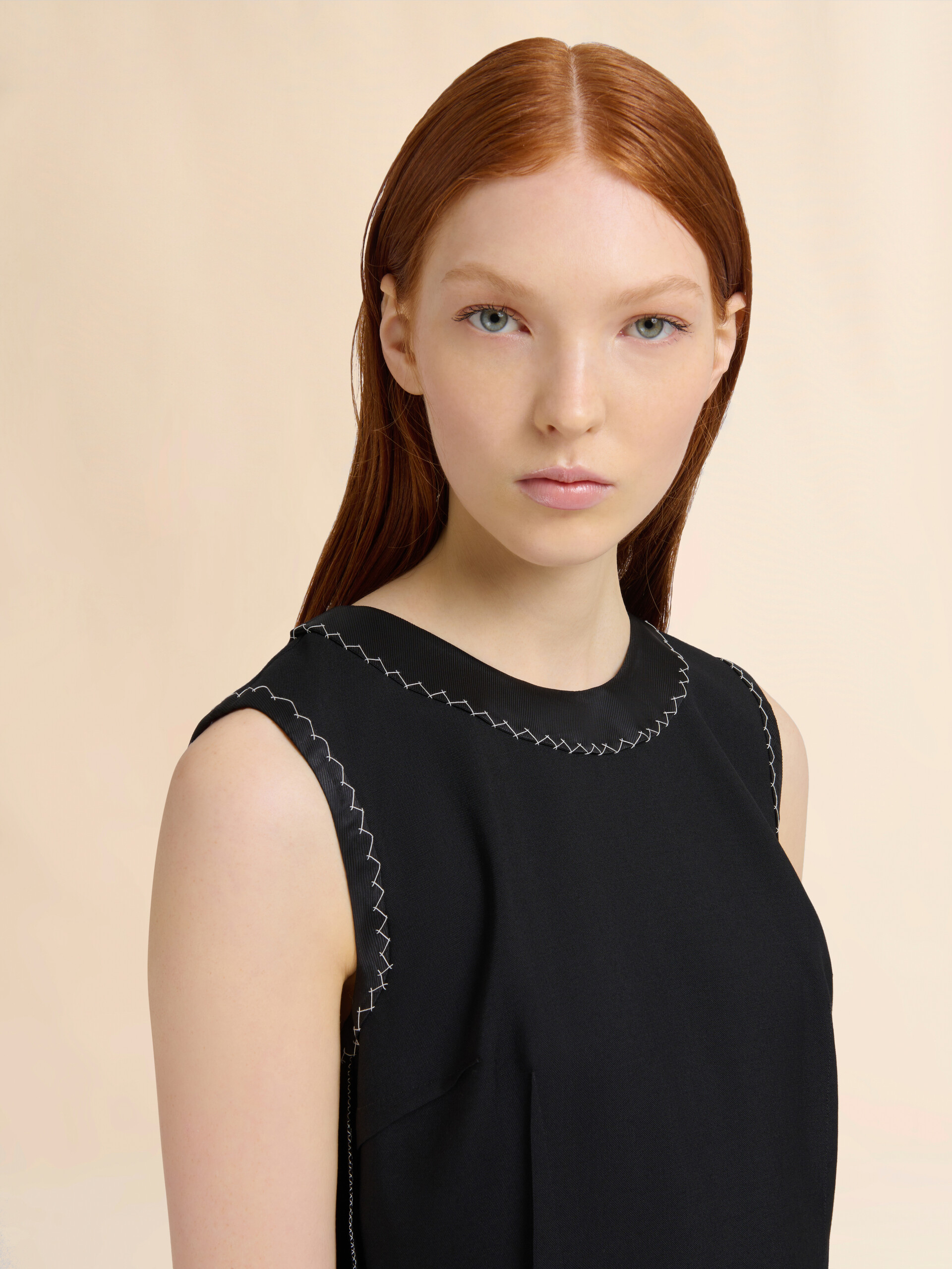 Black wool inside-out dress - Dresses - Image 4