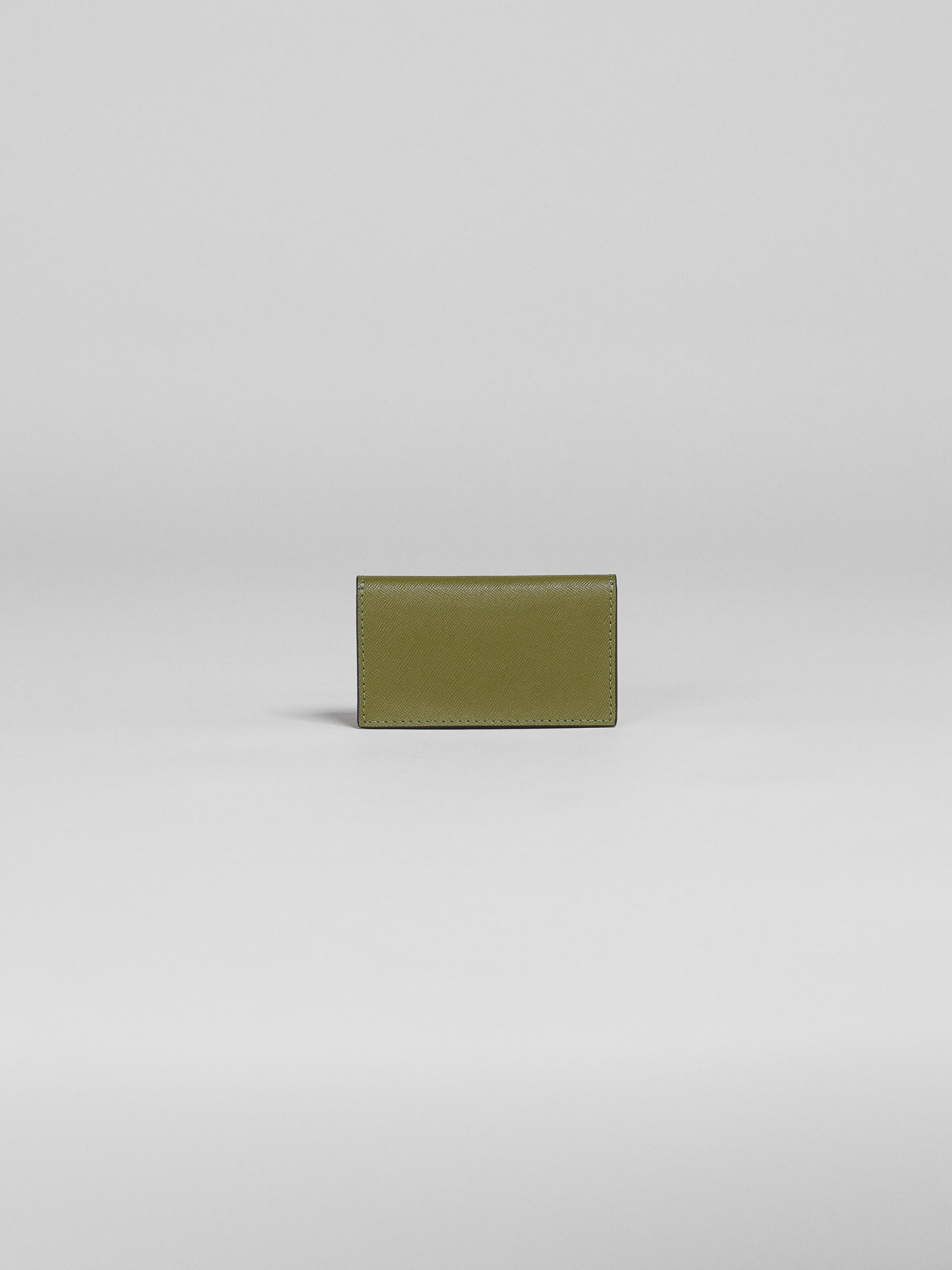 Porte-cartes de visite en saffiano vert et blanc ton sur ton - Portefeuilles - Image 3
