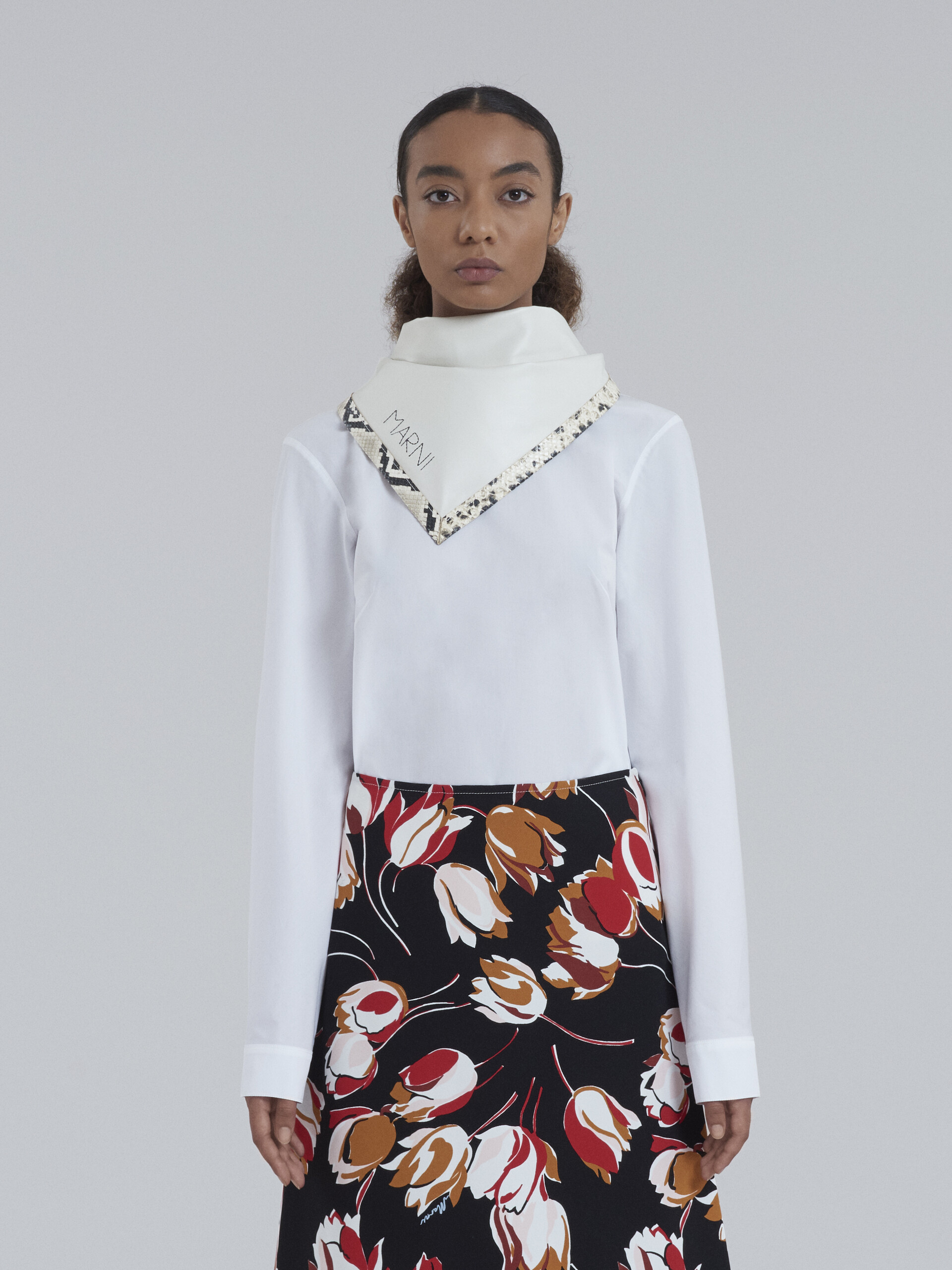 White nappa leather triangular scarf with printed python finish - Other accessories - Image 2